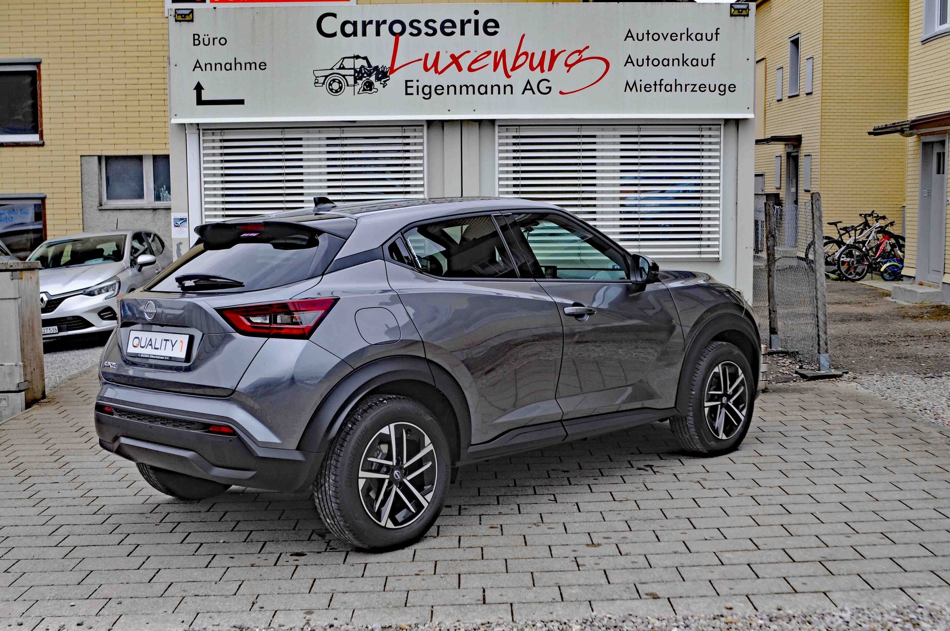 NISSAN Juke 1.0 DIG-T N-Connecta DCT-image-2