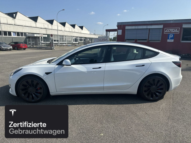 TESLA Model 3 Performance-showroom-element-2