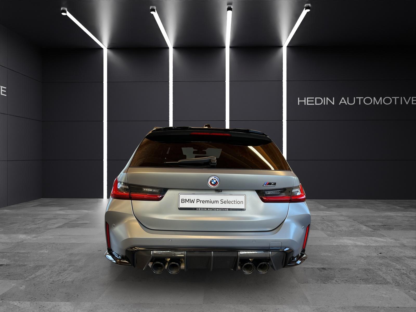 BMW M3 Competition xDrive Touring-showroom-element-3