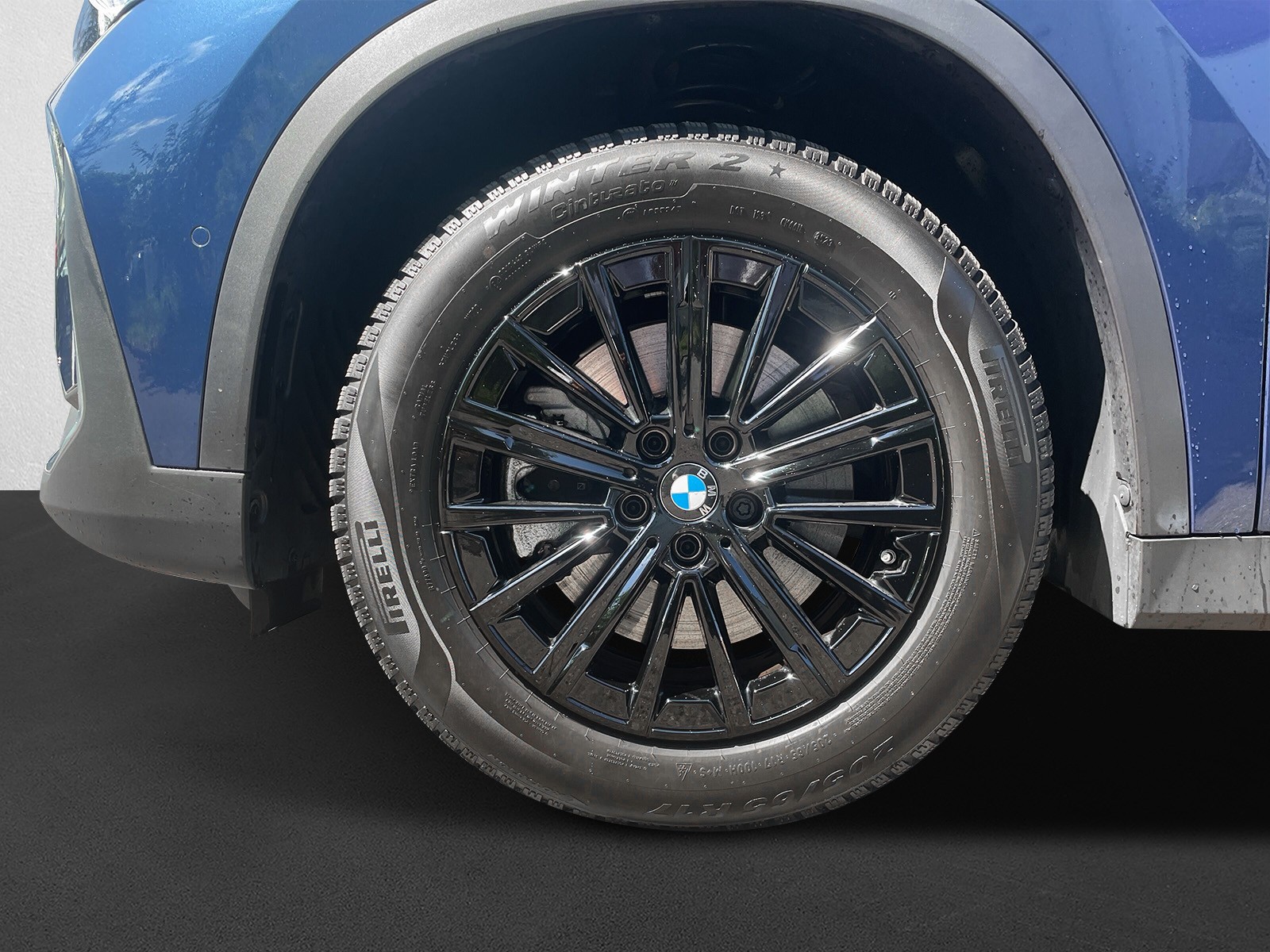 BMW X1 xDrive 30e-image-9
