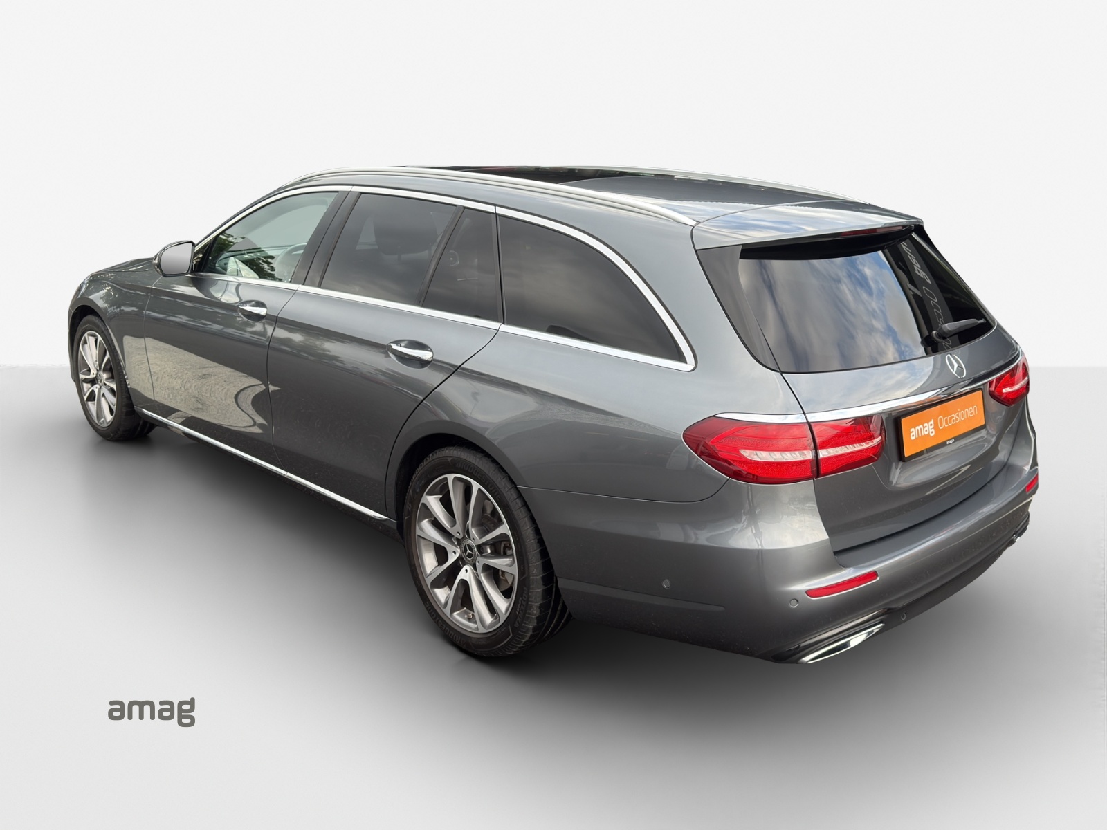 MERCEDES-BENZ E 220 d Avantgarde 4Matic 9G-Tronic-showroom-element-2