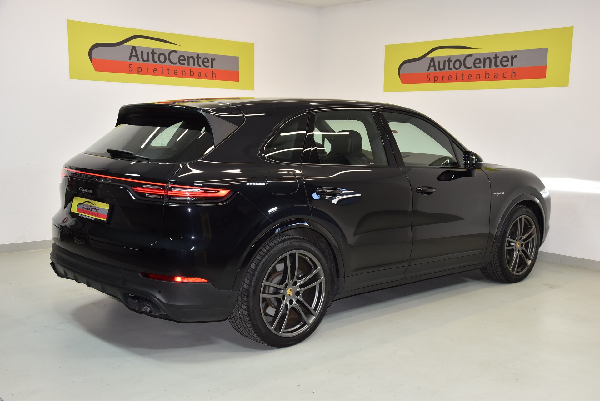 PORSCHE Cayenne E-Hybrid-image-15