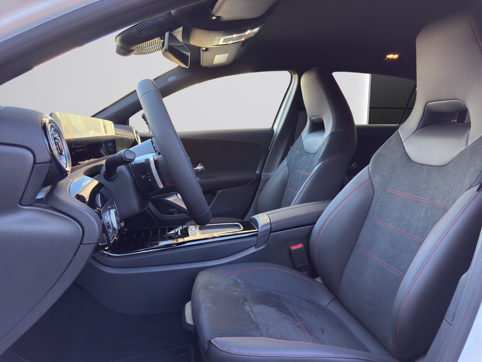 Image MERCEDES-BENZ A-200 A 200 Night Star 7G-DCT