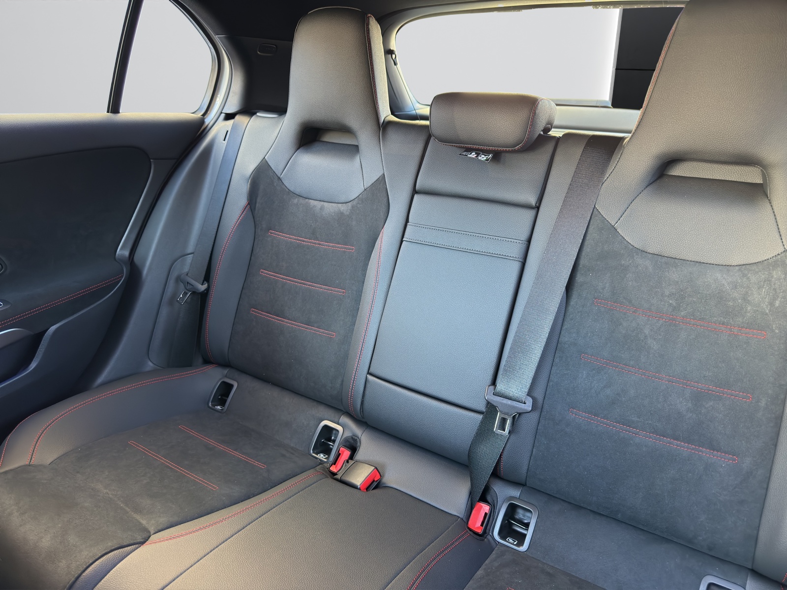 Image MERCEDES-BENZ A-200 A 200 Night Star 7G-DCT