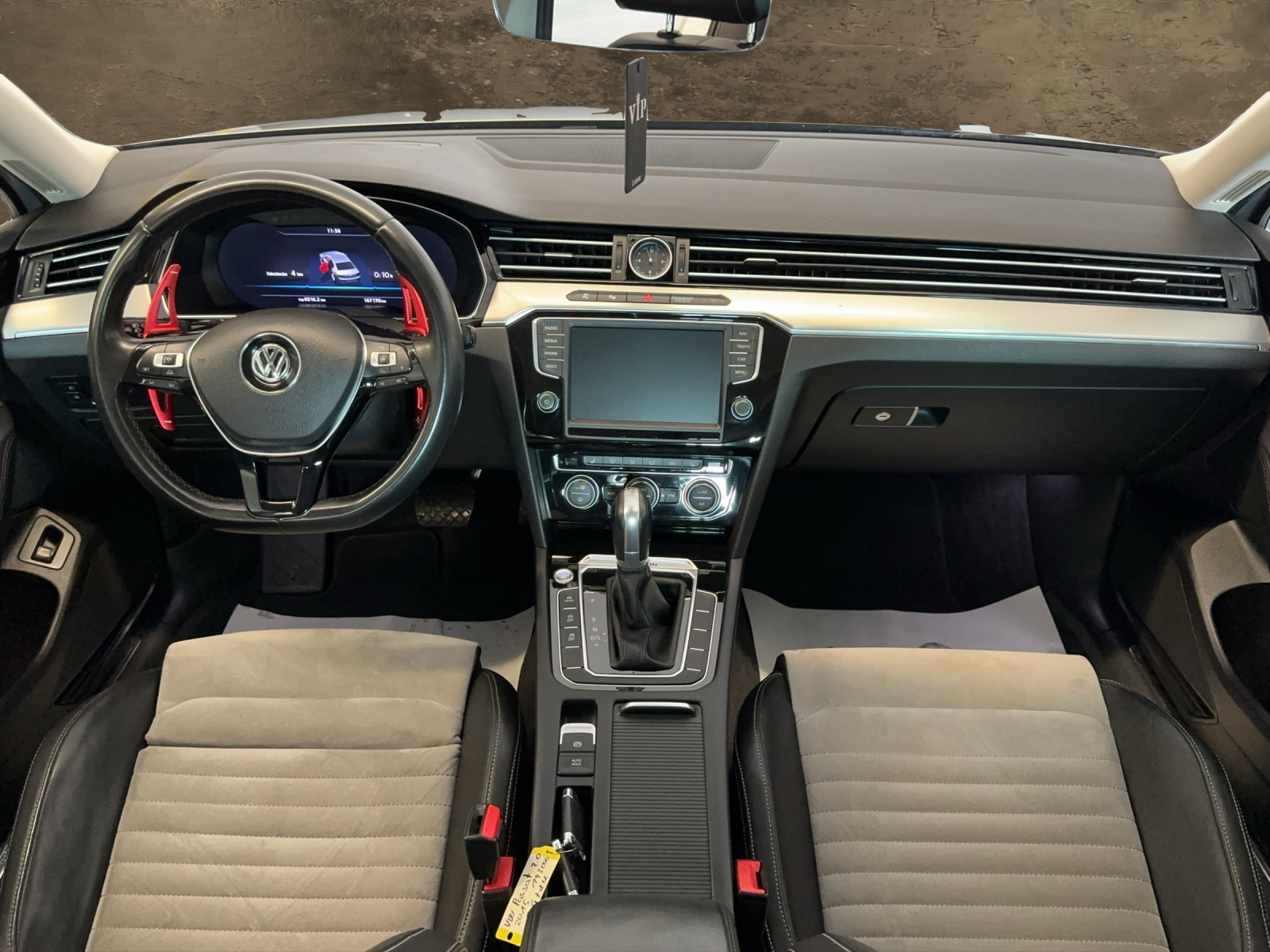 VW Passat 2.0 TSI BMT Highline 4Motion DSG-showroom-element-3