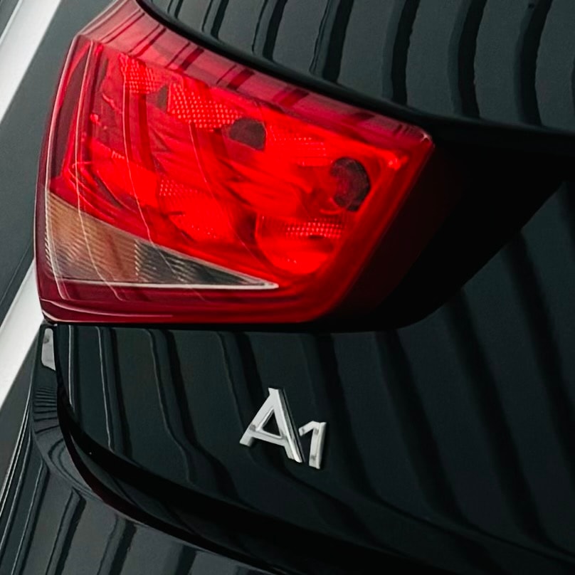 AUDI A1 Sportback 1.4 TFSI Attraction-showroom-element-3