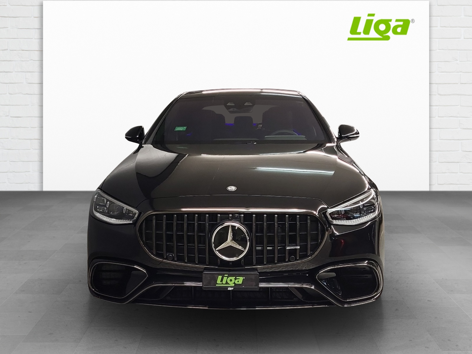MERCEDES-BENZ AMG S 63 E Performance-showroom-element-2