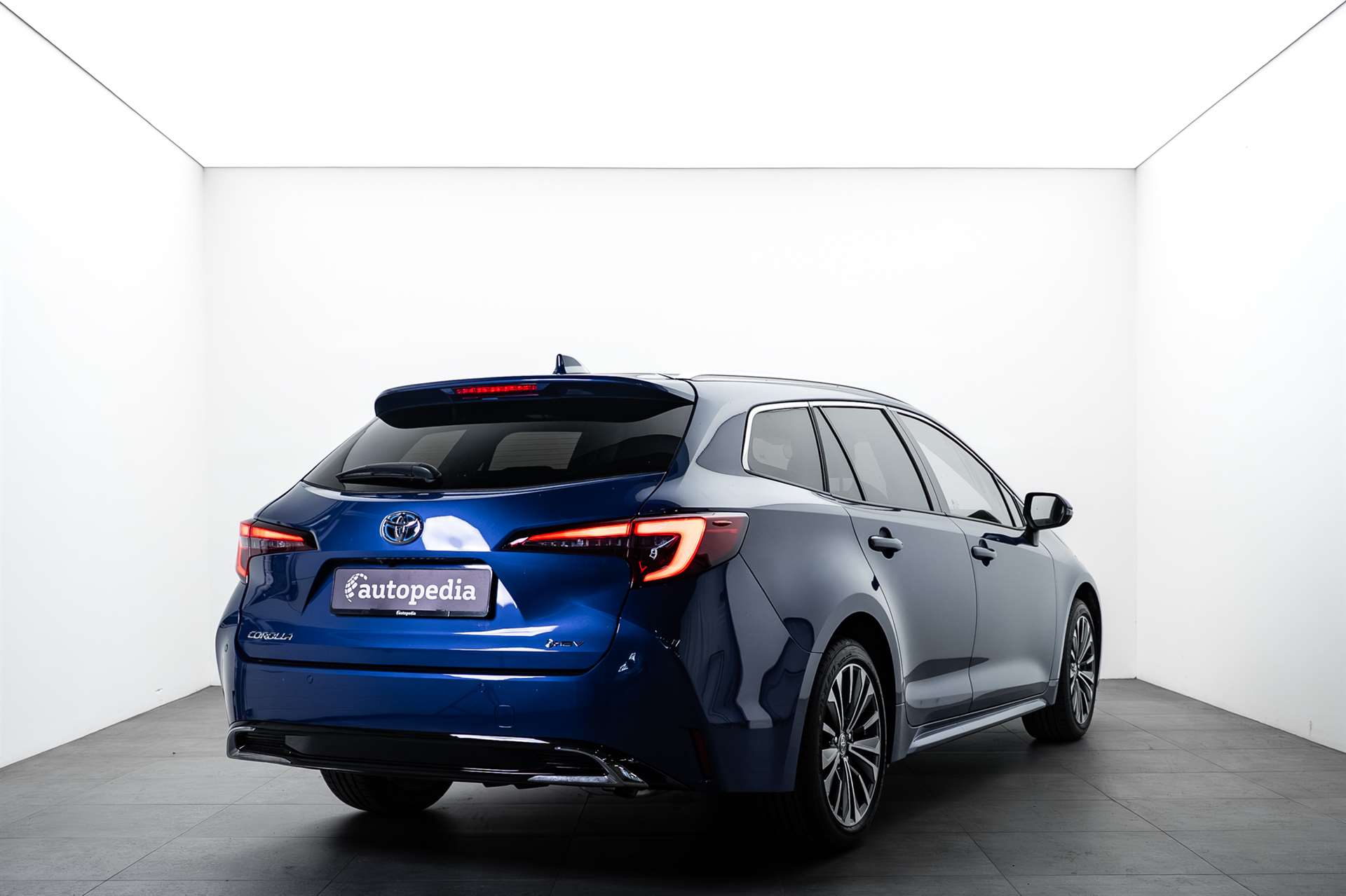 TOYOTA Corolla Touring Sports 2.0 HSD Teamplay e-CVT-showroom-element-2