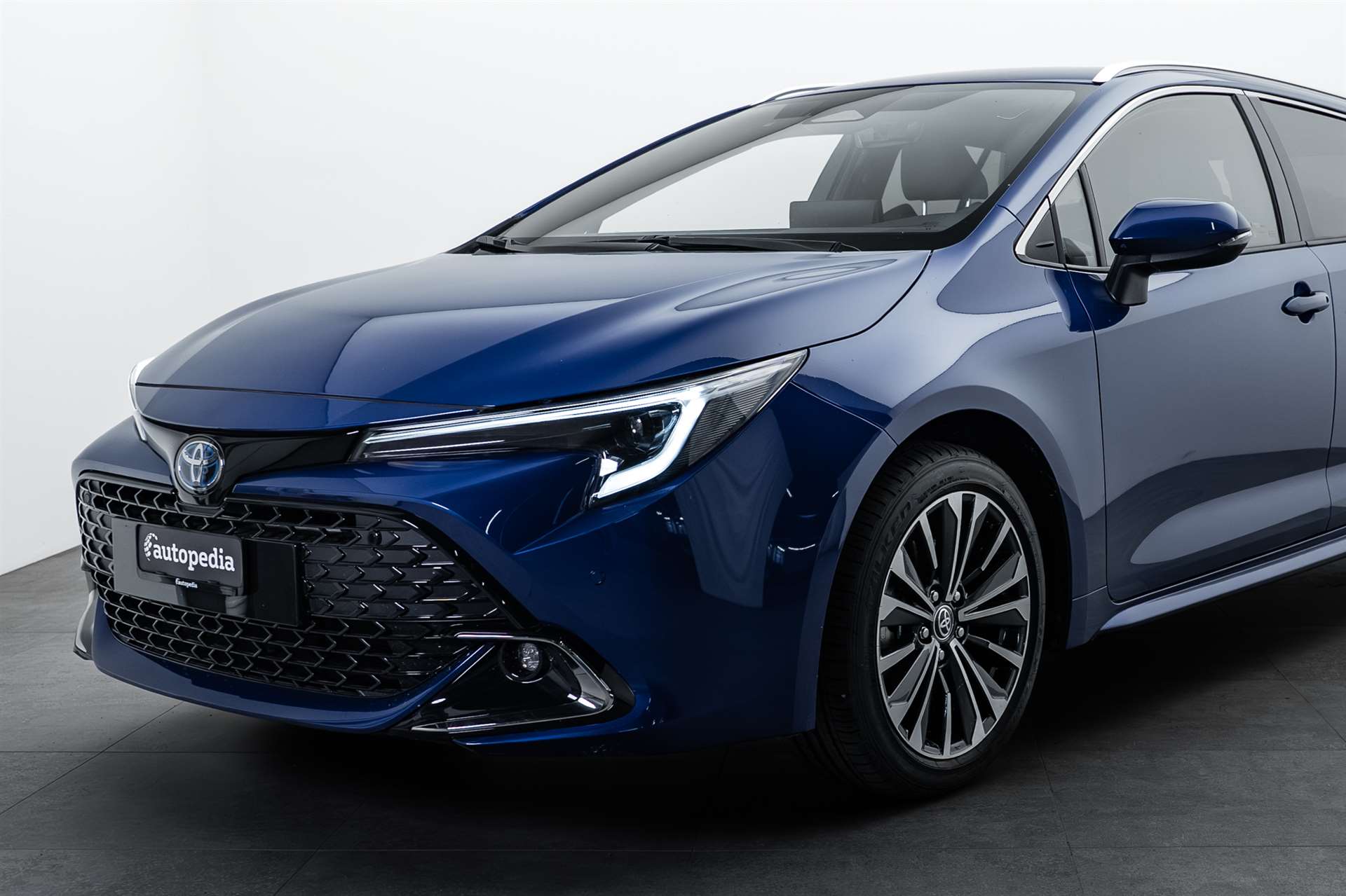 TOYOTA Corolla Touring Sports 2.0 HSD Teamplay e-CVT-showroom-element-1