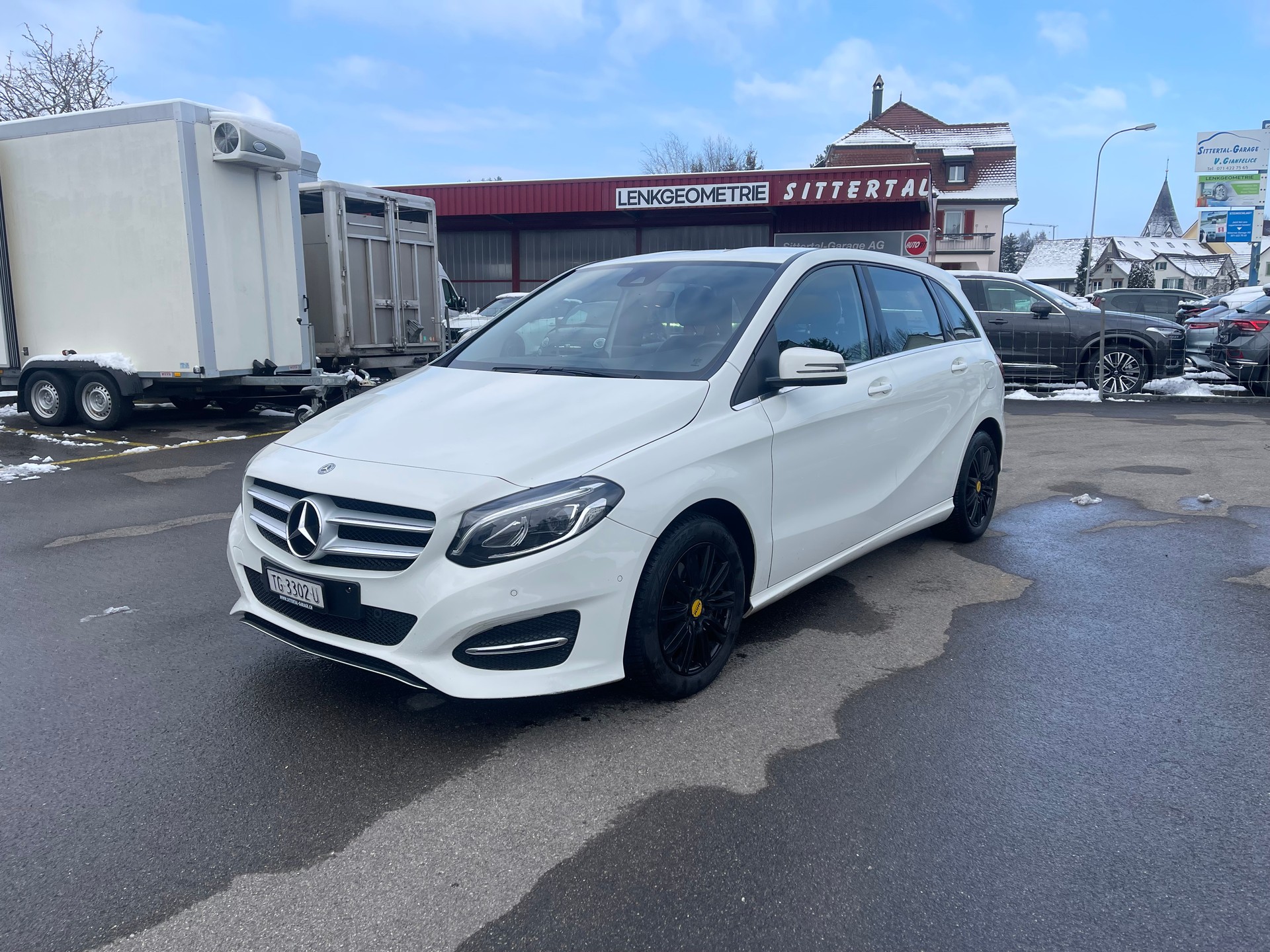MERCEDES-BENZ B 200 Style