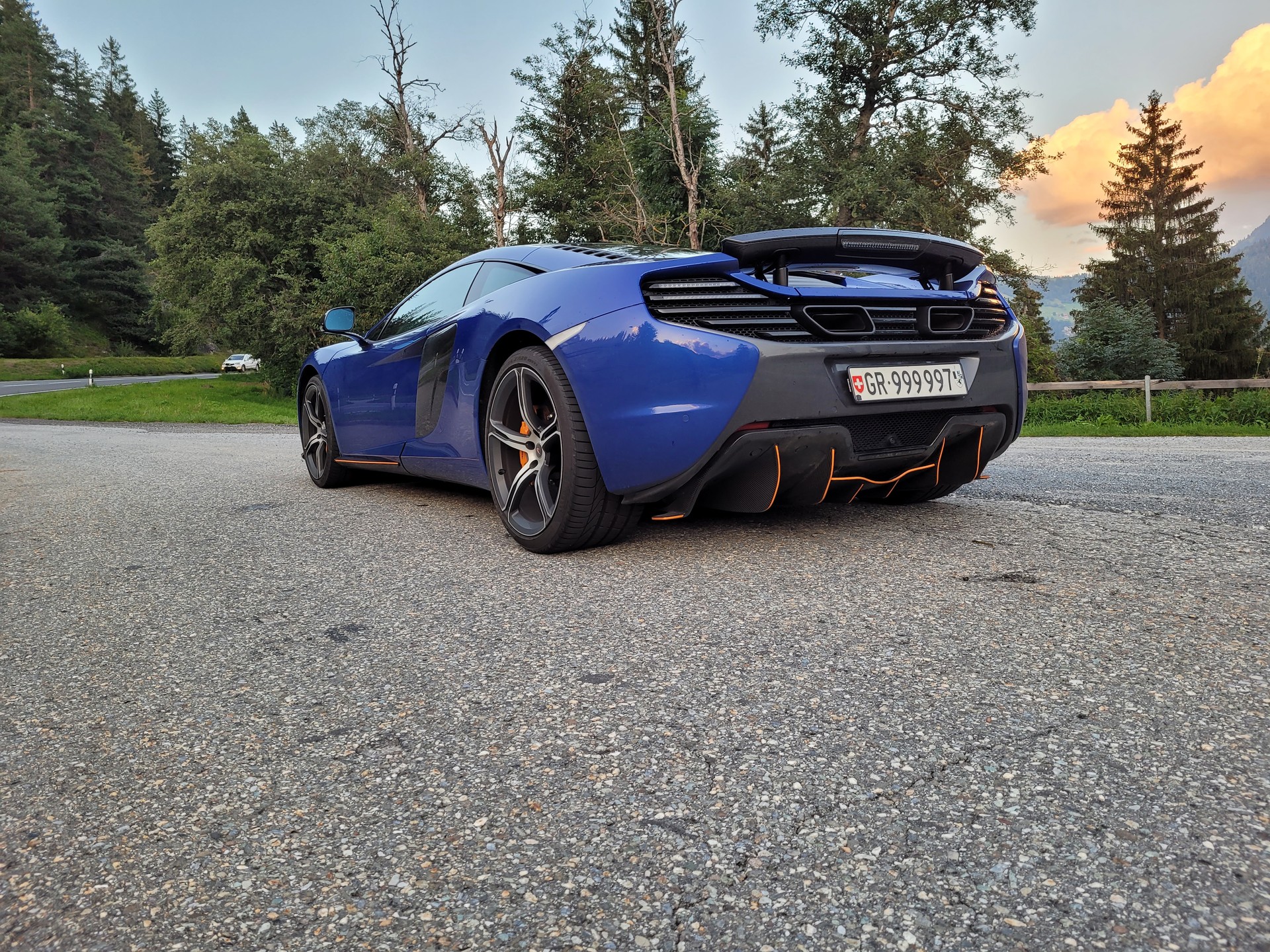 McLAREN 650S Coupé 3.8 V8 SSG-image-2