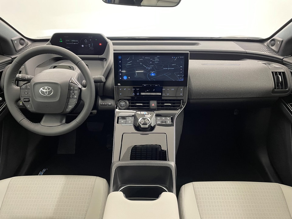 bZ4X Electric Premium AWD 11 kW OBC