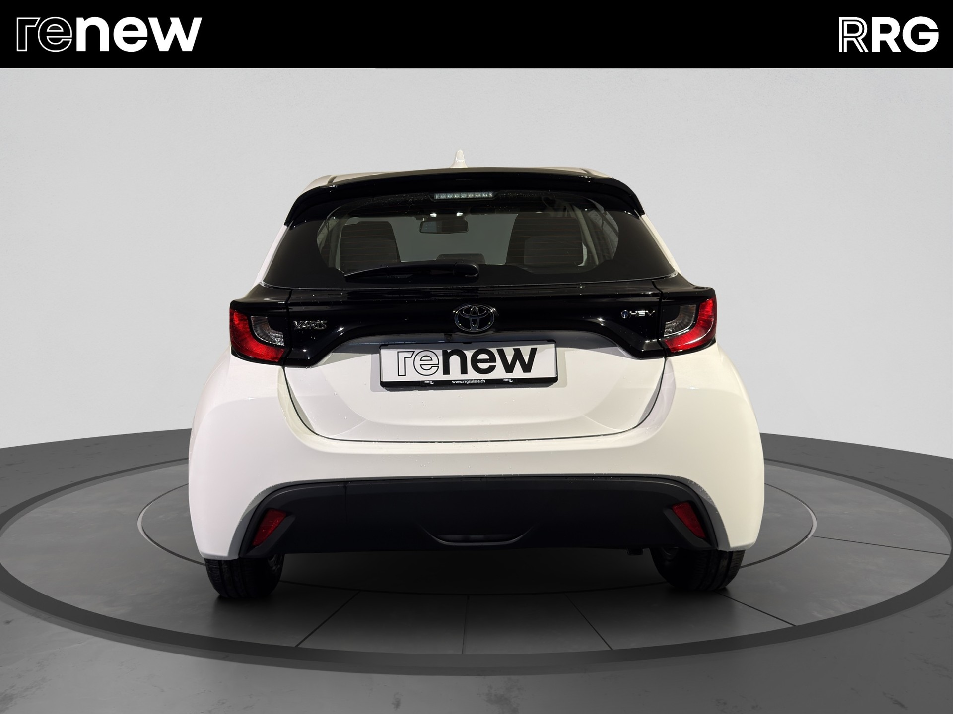 TOYOTA Yaris 1.5 Comfort e-CVT-showroom-element-3