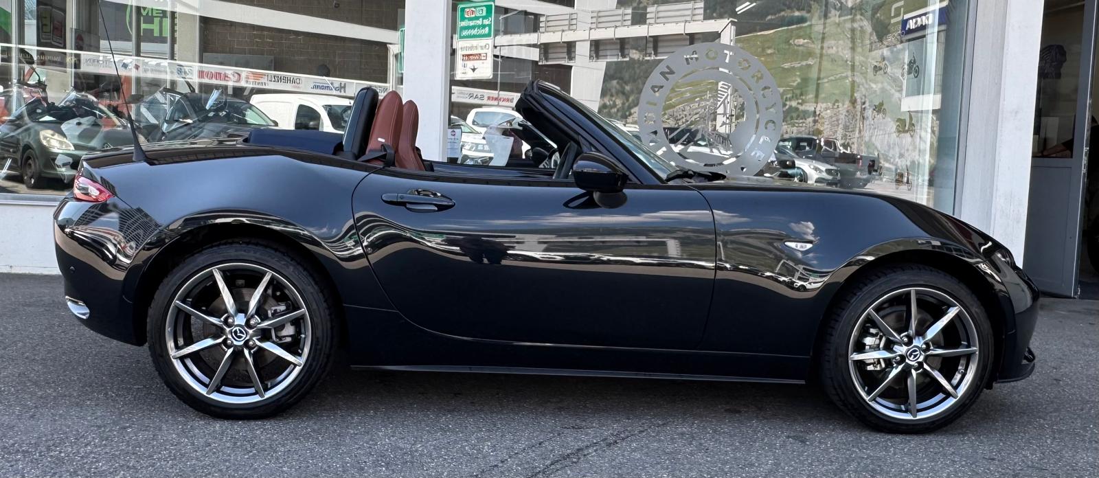 MAZDA MX-5 SKYACTIV-G 184 Revolution-showroom-element-1