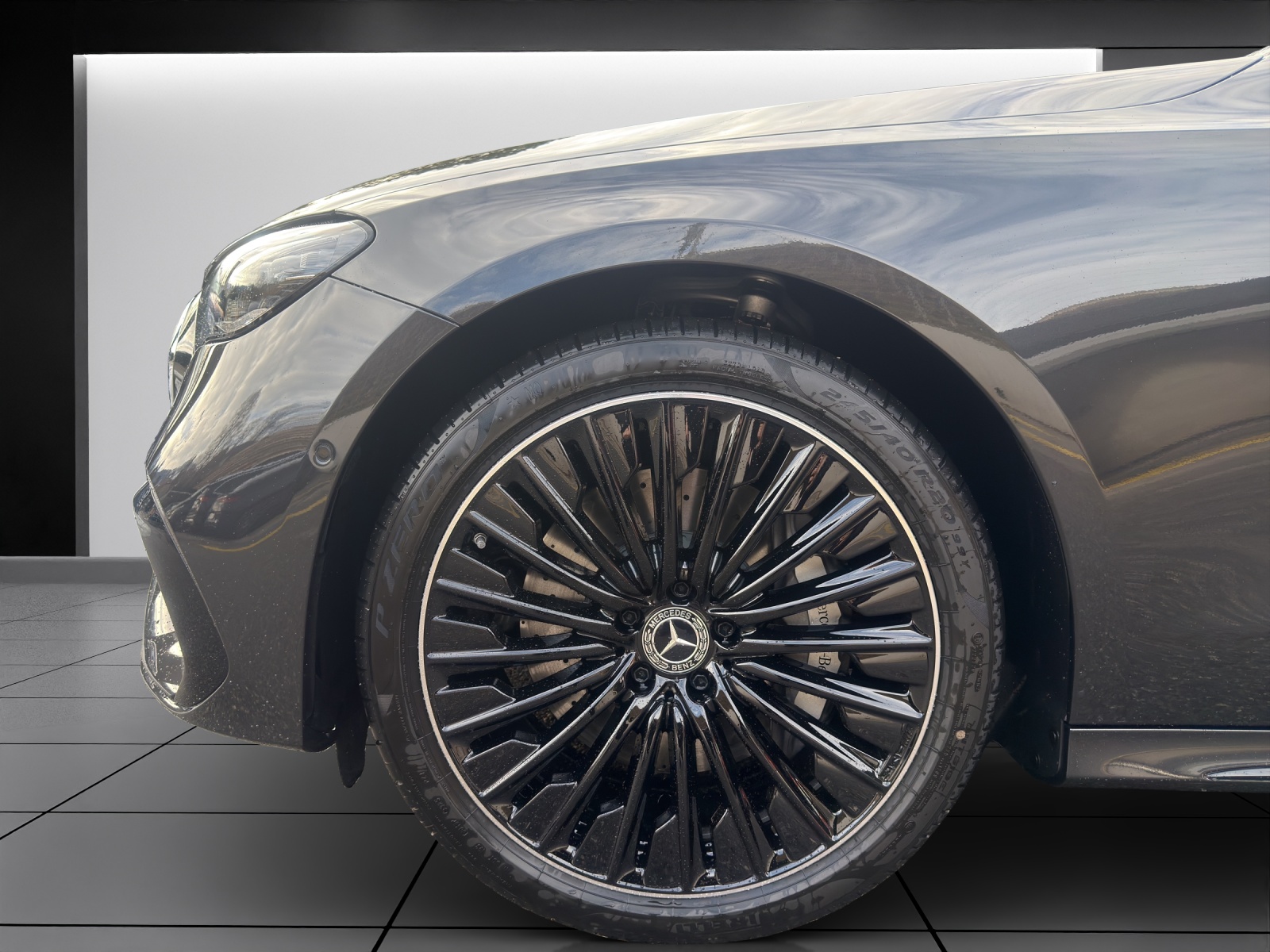 Image MERCEDES-BENZ E-220 E 220 d 4Matic 9G-Tronic