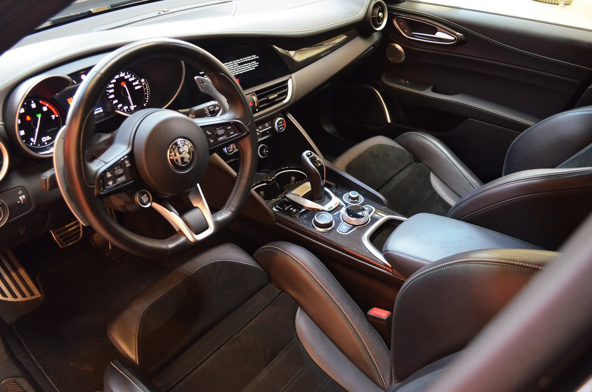 ALFA ROMEO Giulia 2.0 Veloce TI Q4 Automatic-image-7