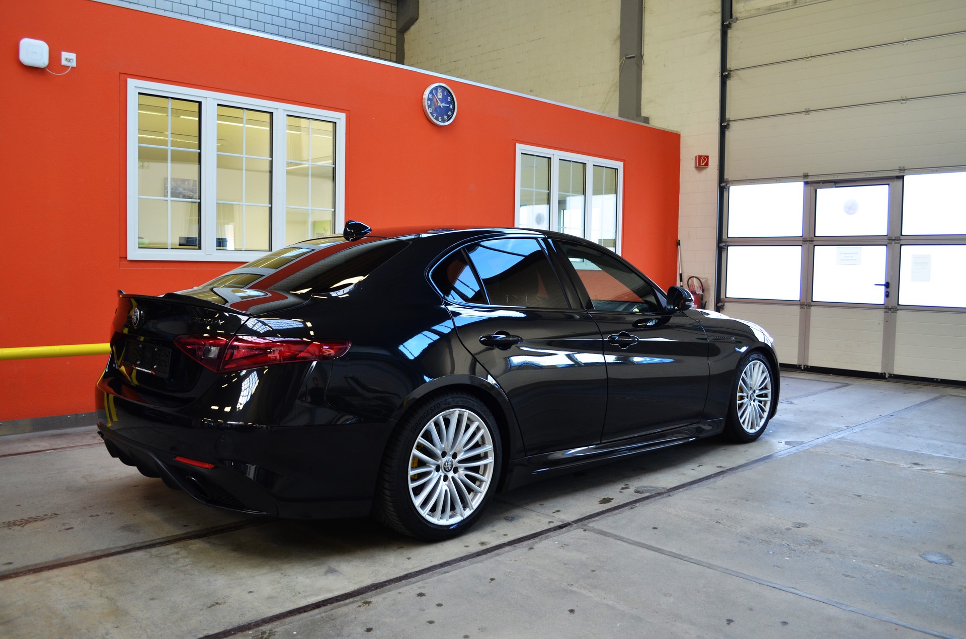 ALFA ROMEO Giulia 2.0 Veloce TI Q4 Automatic-image-4