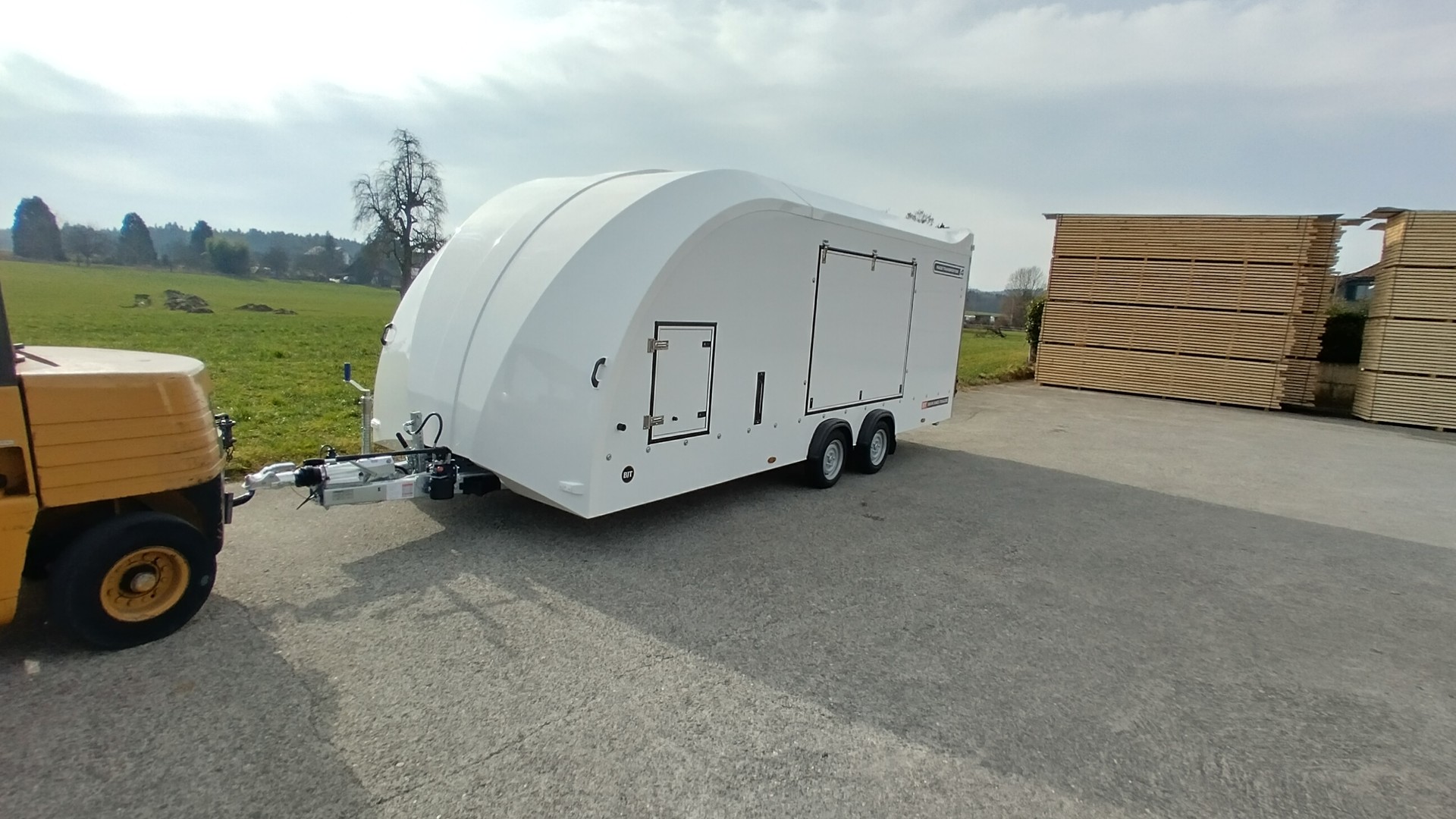 BRIAN JAMES TRAILERS RT4 384-0060-image-1
