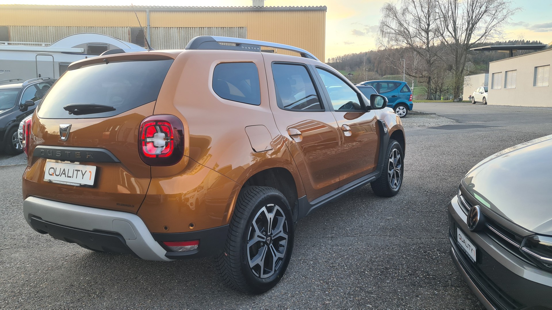 DACIA Duster SCe 115 Prestige 4x4-showroom-element-2