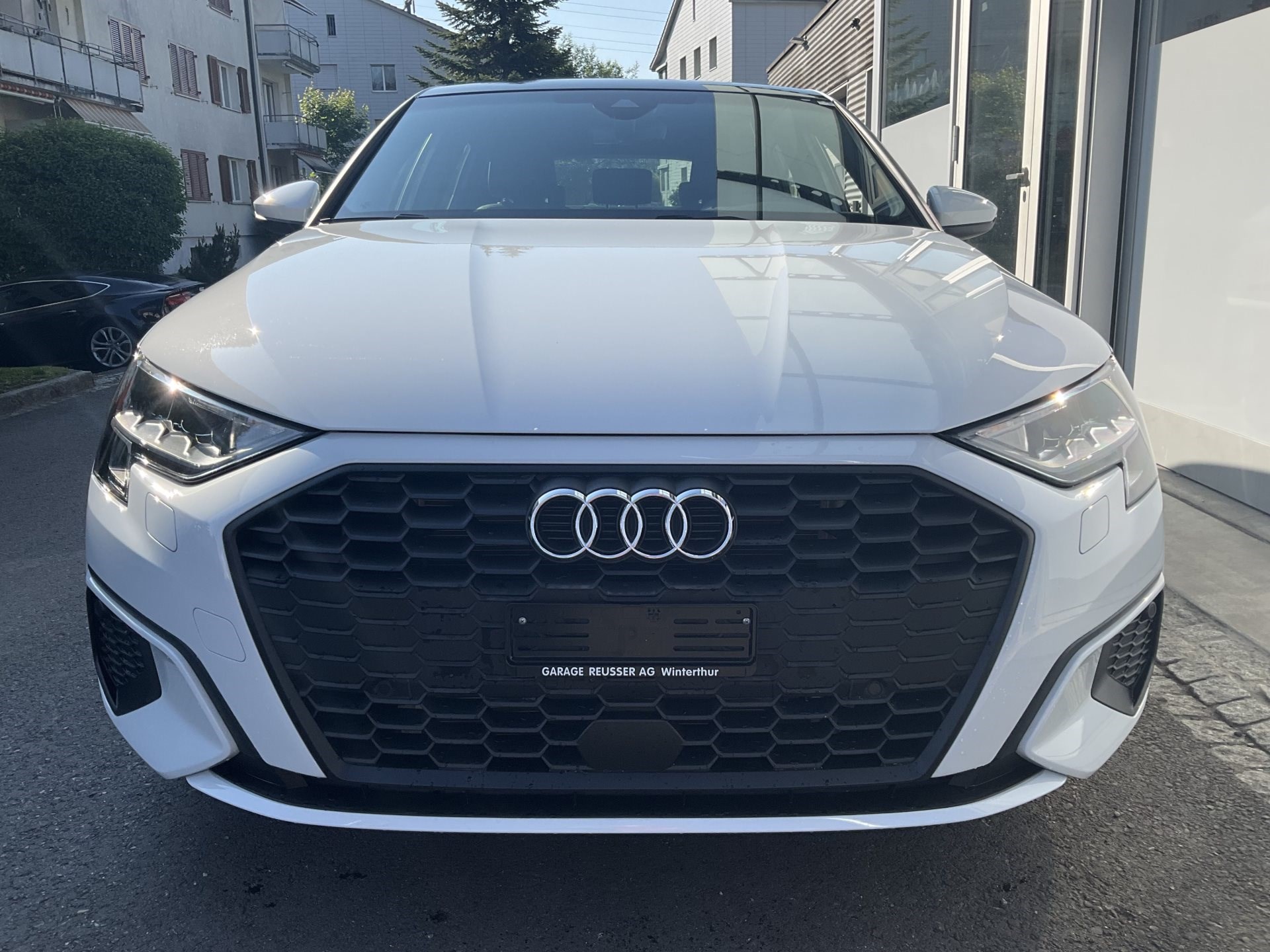 AUDI A3 SPORTBACK 40 TFSI E S-TRONIC *** NEUWAGEN ZUM ABSOLUTEN TOPPREIS ***-showroom-element-1
