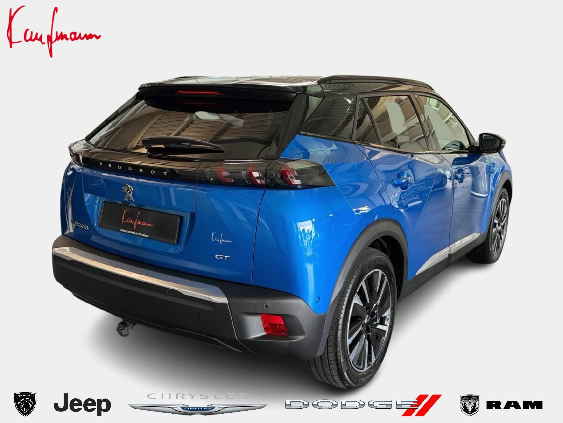 PEUGEOT 2008 e-GT-showroom-element-3