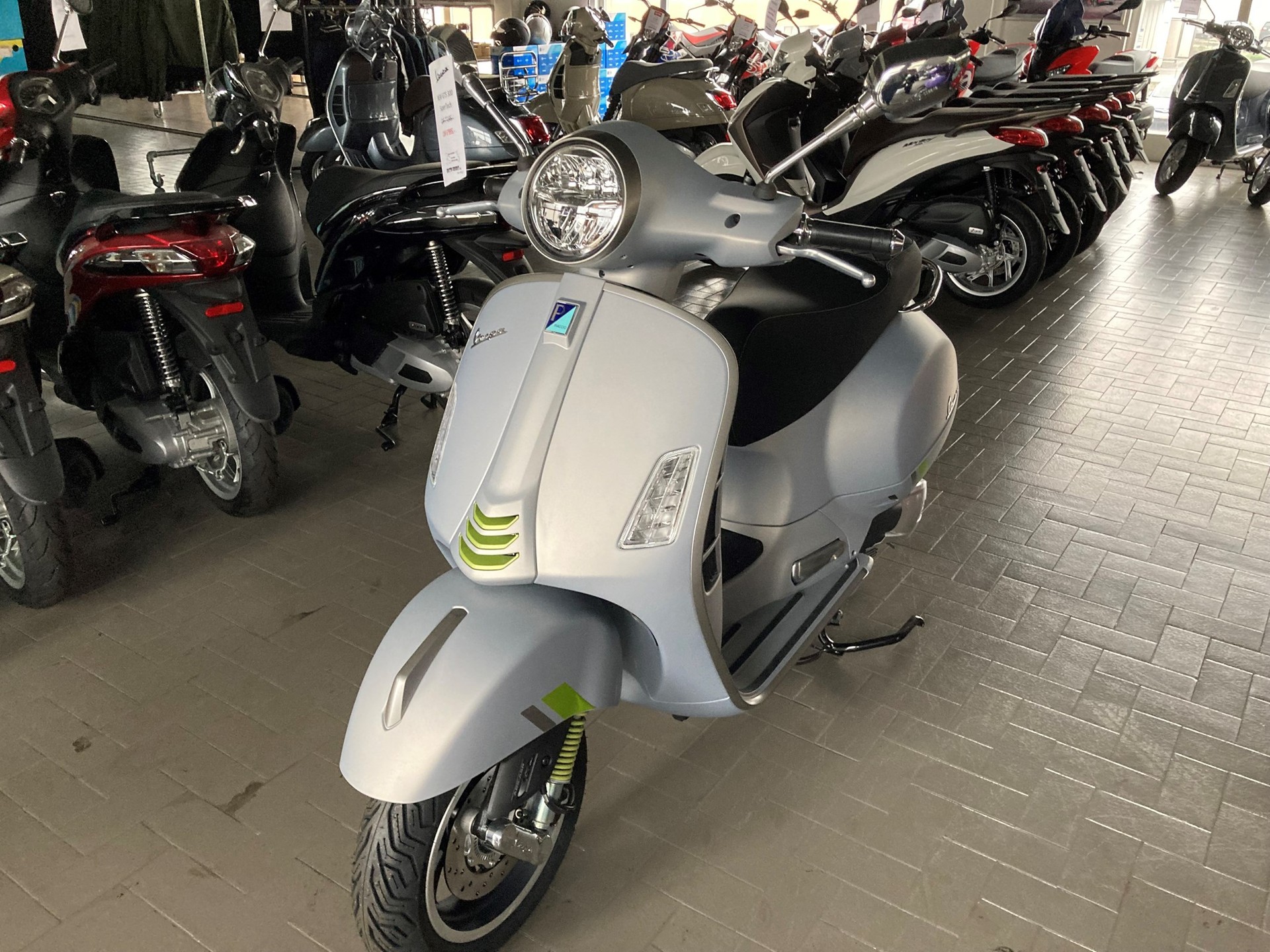 PIAGGIO Vespa GTS 300 Super Tech ABS