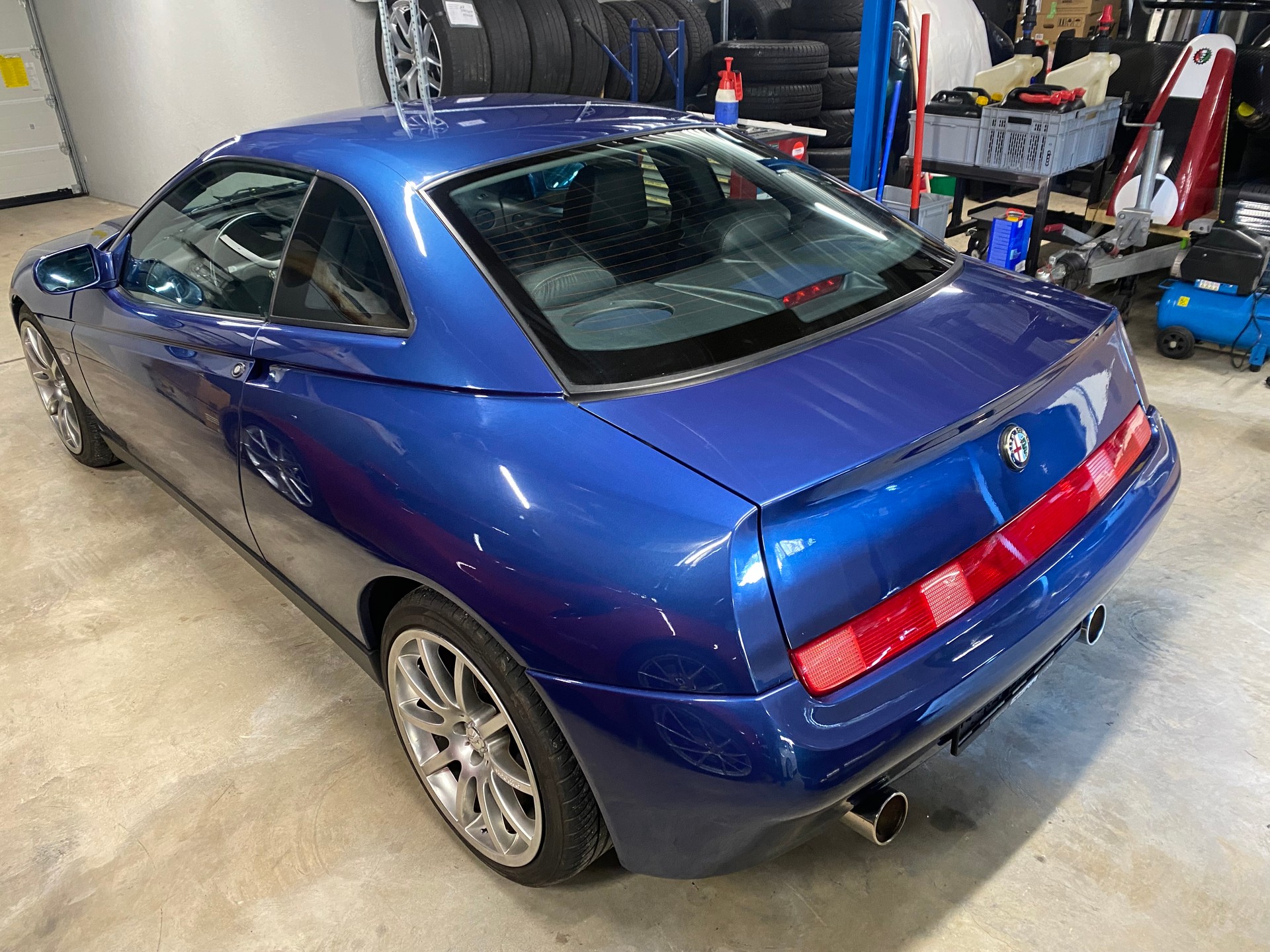 ALFA ROMEO GTV 2.0 V6 TB-showroom-element-3