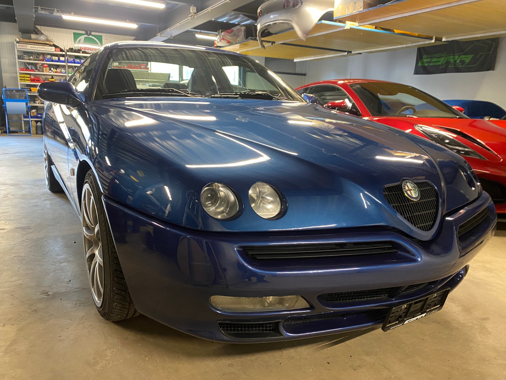 ALFA ROMEO GTV 2.0 V6 TB-showroom-element-1