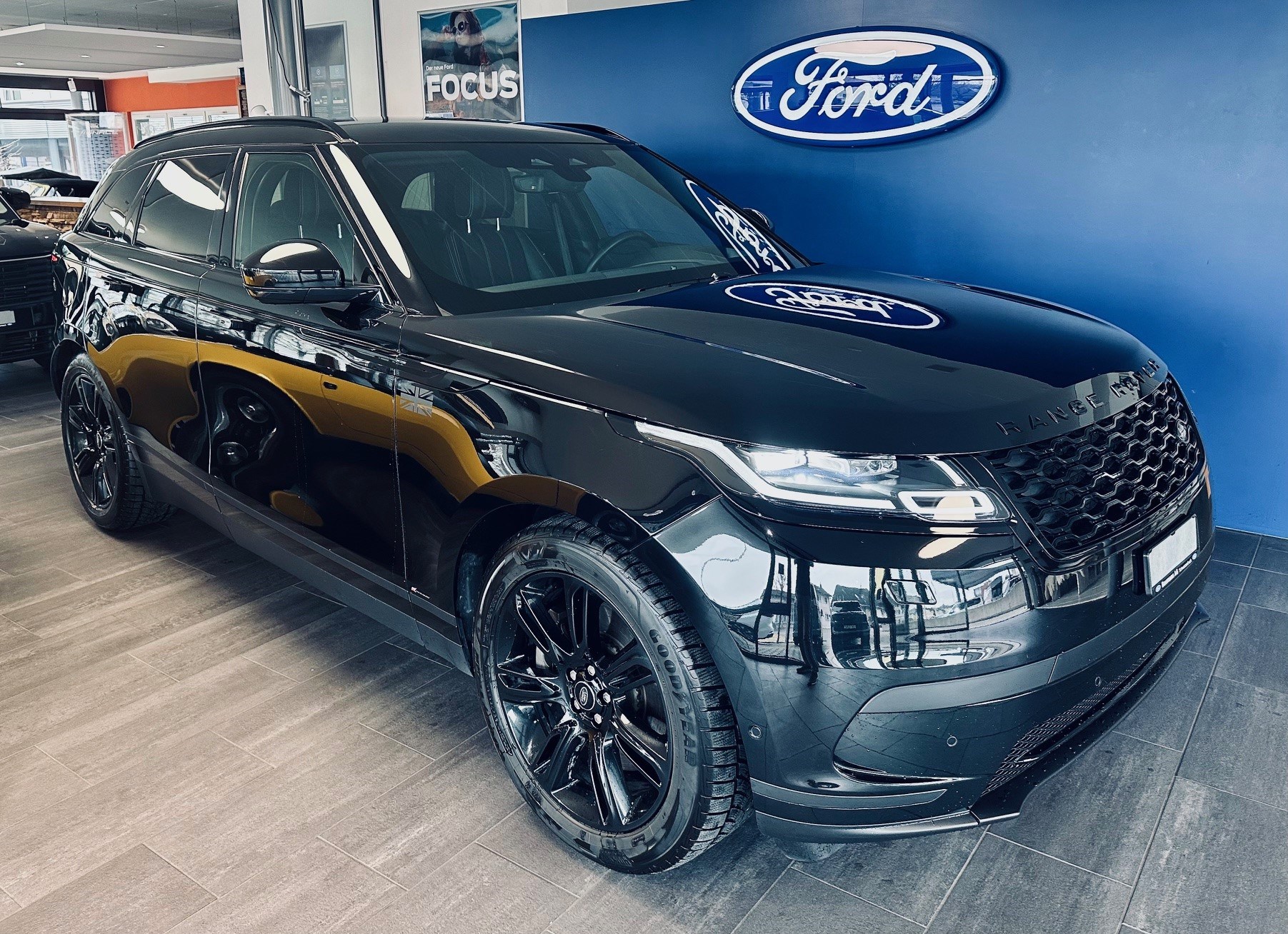LAND ROVER Range Rover Velar P400 SE