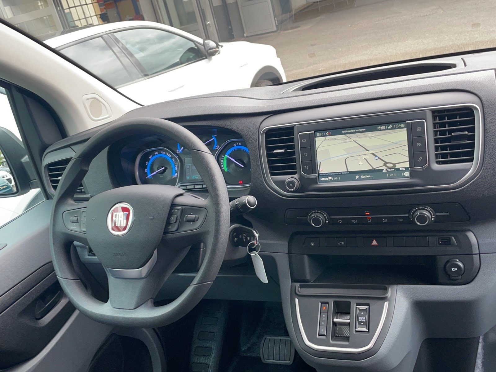 FIAT SCUDO -E Kaw. L2 50 kWh Lounge-image-5
