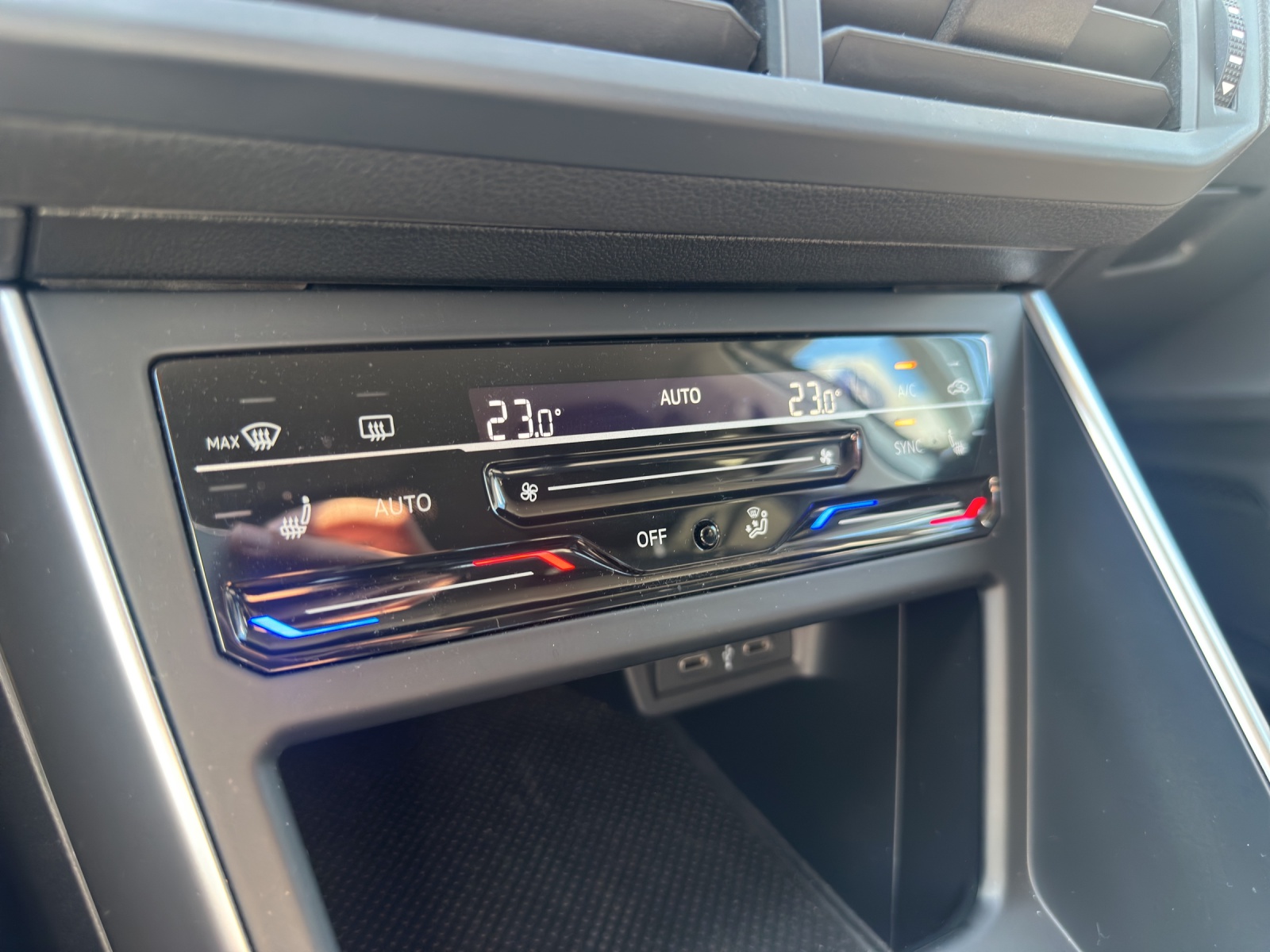 VW Taigo 1.0 TSI Life DSG-image-15