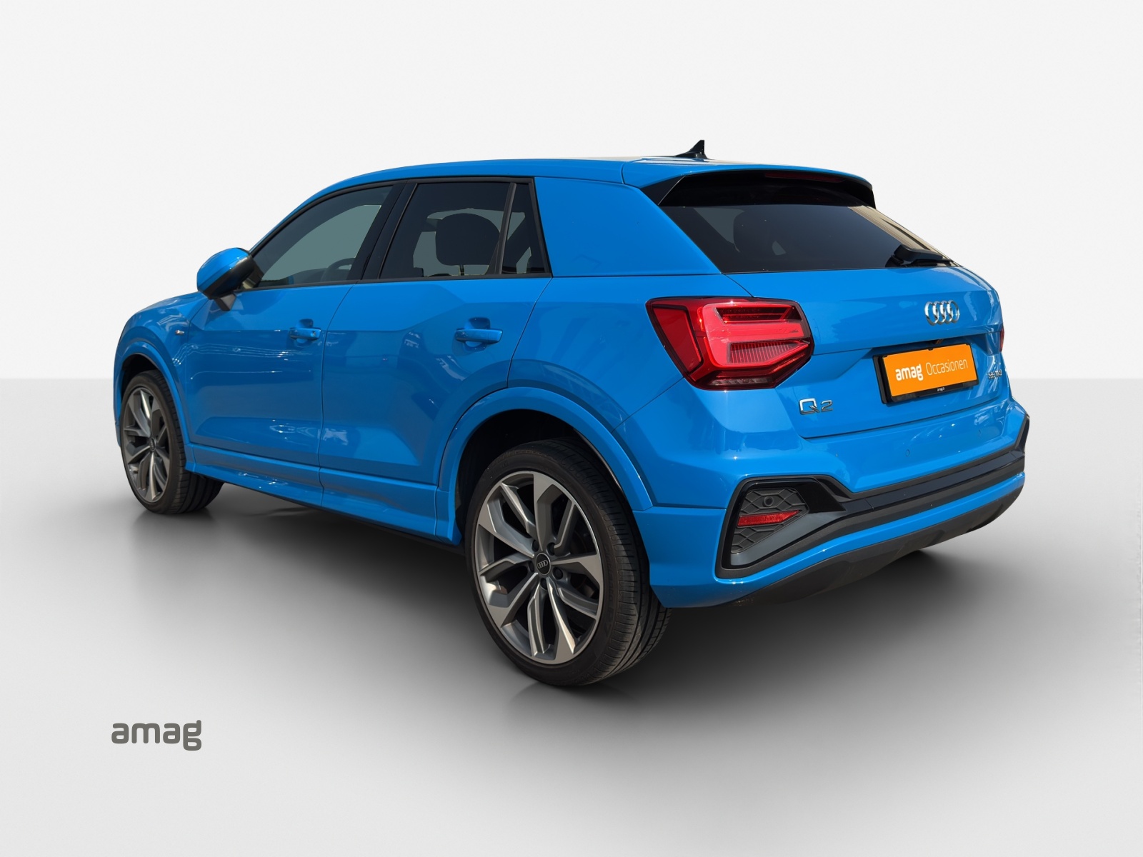 AUDI Q2 35 TFSI S line S-tronic-showroom-element-2