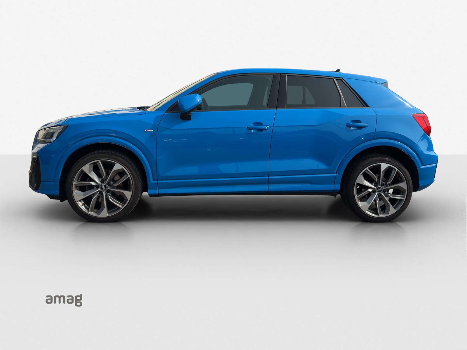 AUDI Q2 35 TFSI S line S-tronic-showroom-element-1