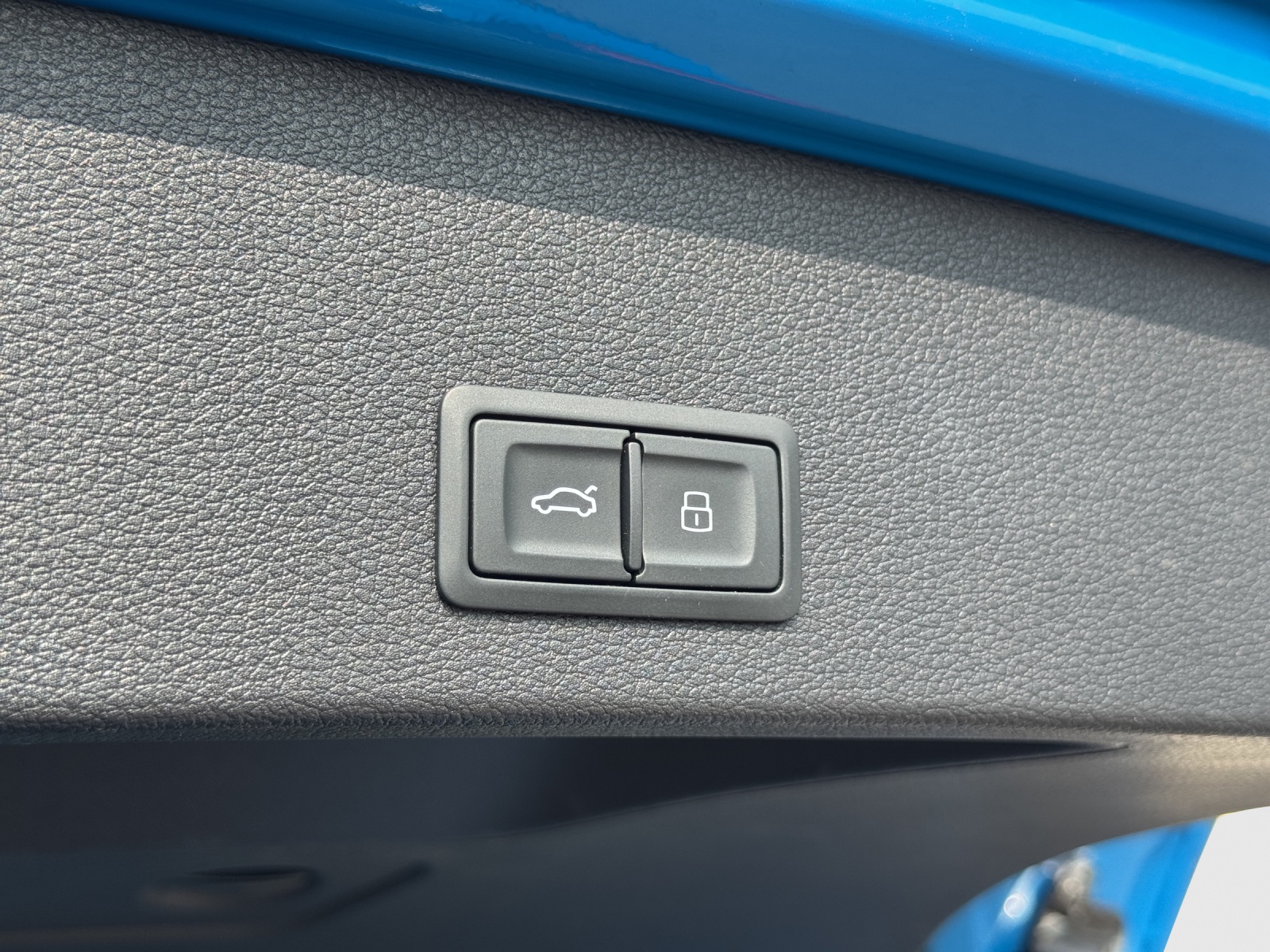 AUDI Q2 35 TFSI S line S-tronic-image-13