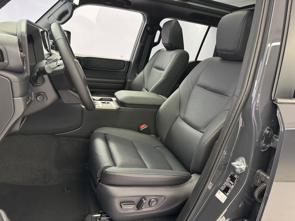 Land Cruiser 2.8 D 48V Invincible AWD