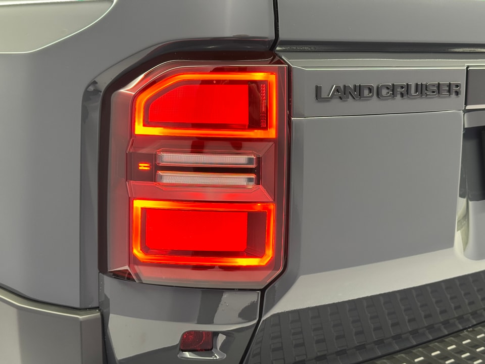 Land Cruiser 2.8 D 48V Invincible AWD