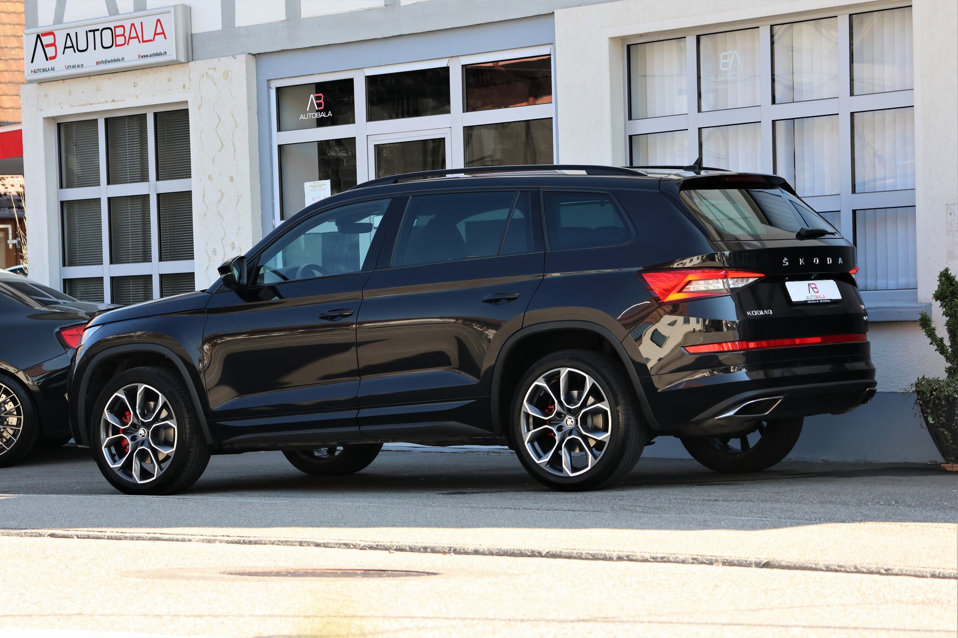 SKODA Kodiaq 2.0 Bi-TDI SCR RS 4x4 DSG 7Pl. + 2.0T AHK-showroom-element-3