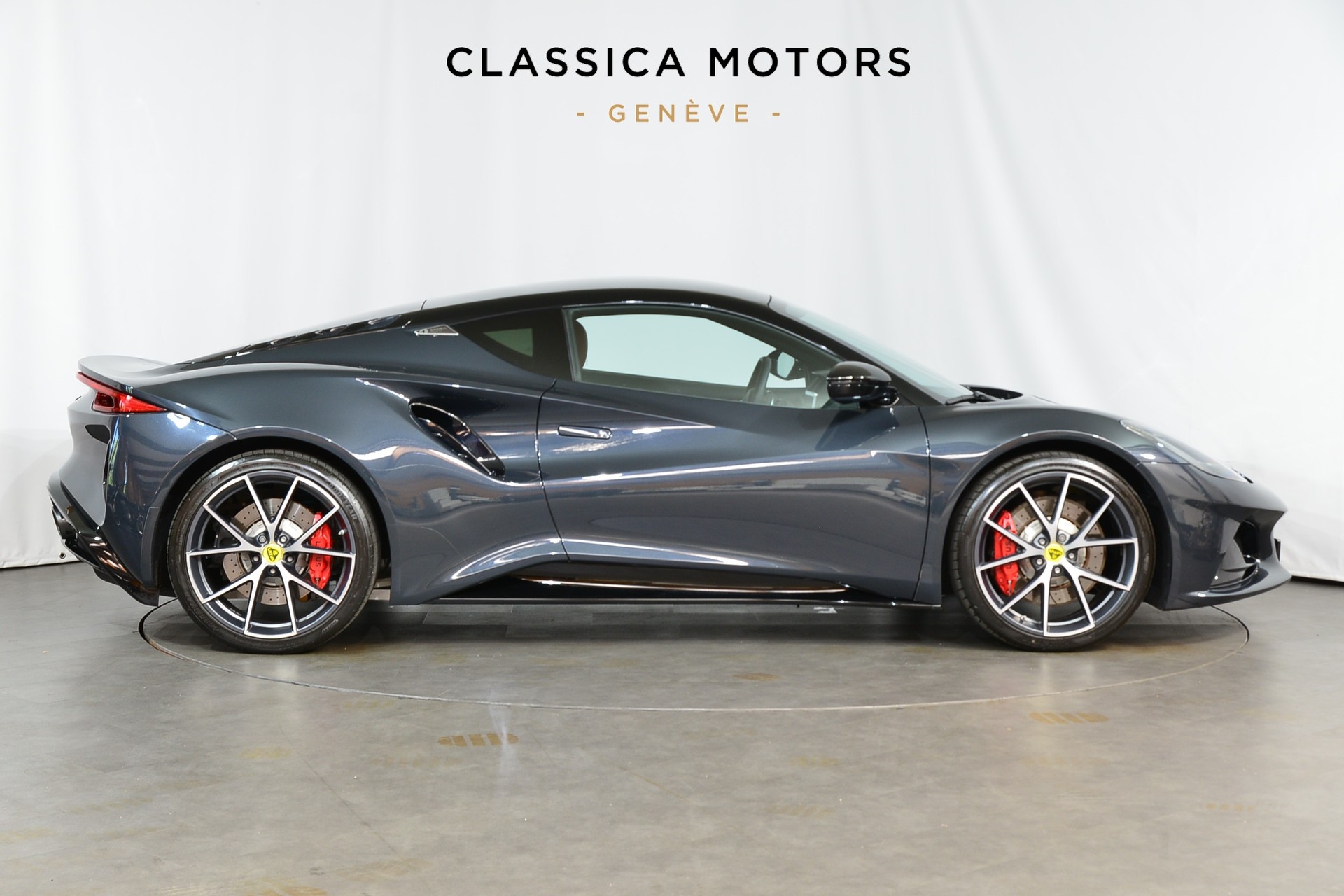 LOTUS Emira 3.5 V6 Automat-showroom-element-1