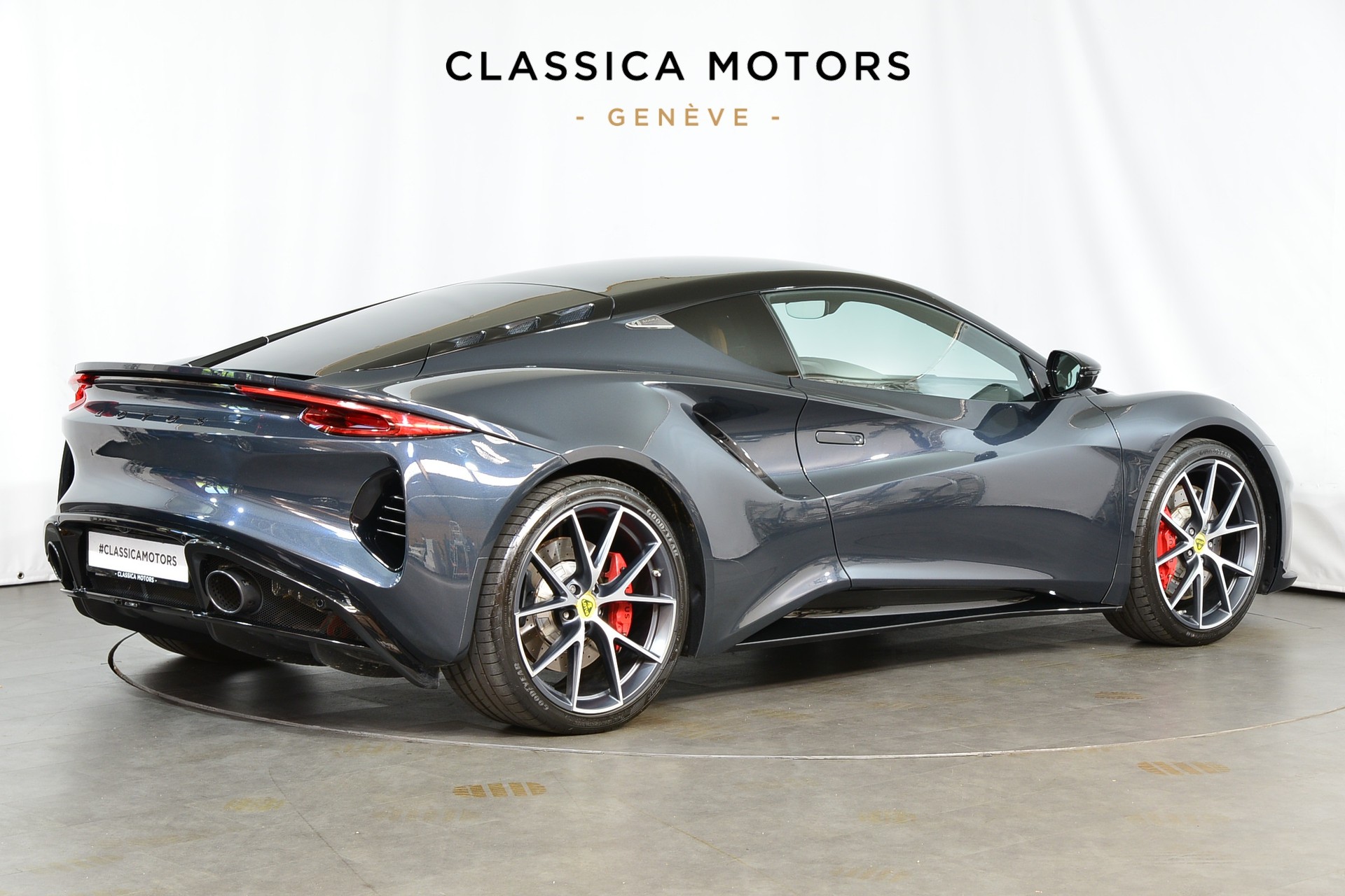 LOTUS Emira 3.5 V6 Automat-showroom-element-2