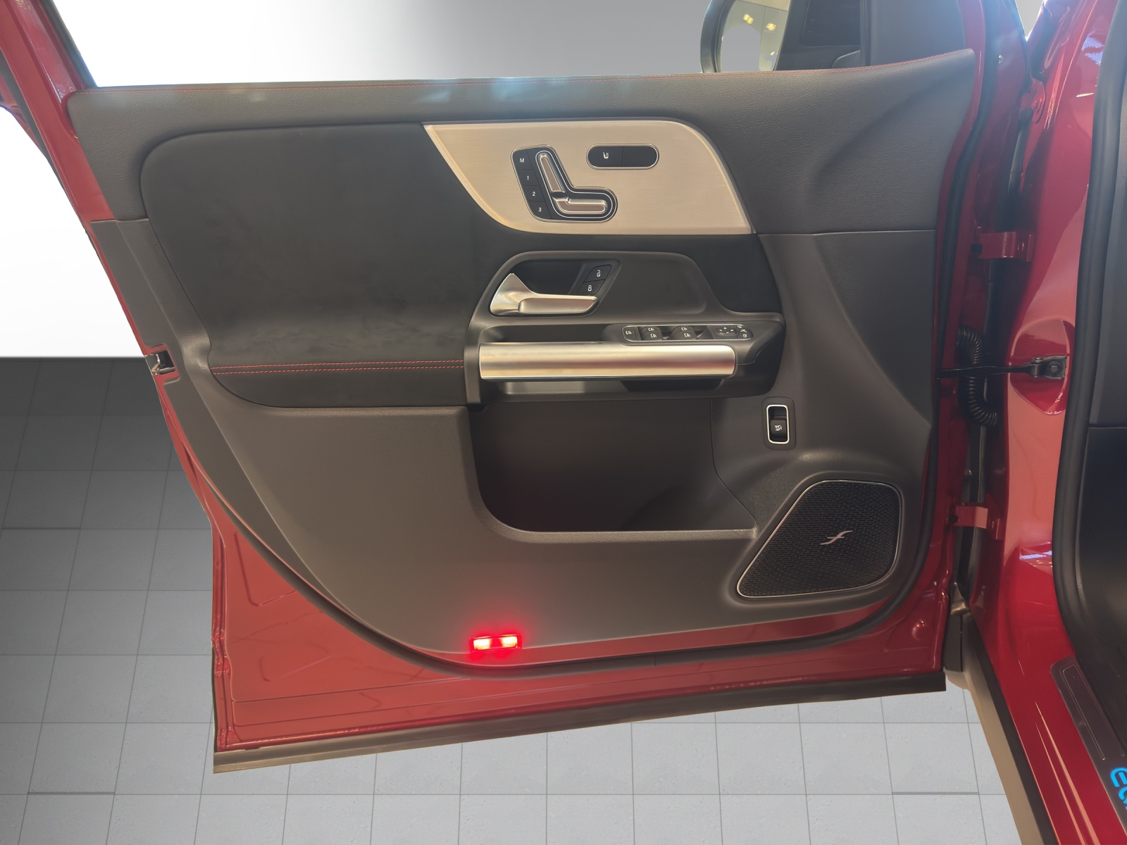 Image MERCEDES-BENZ EQA-350 EQA 350 66,5 kWh 4Matic Excellence