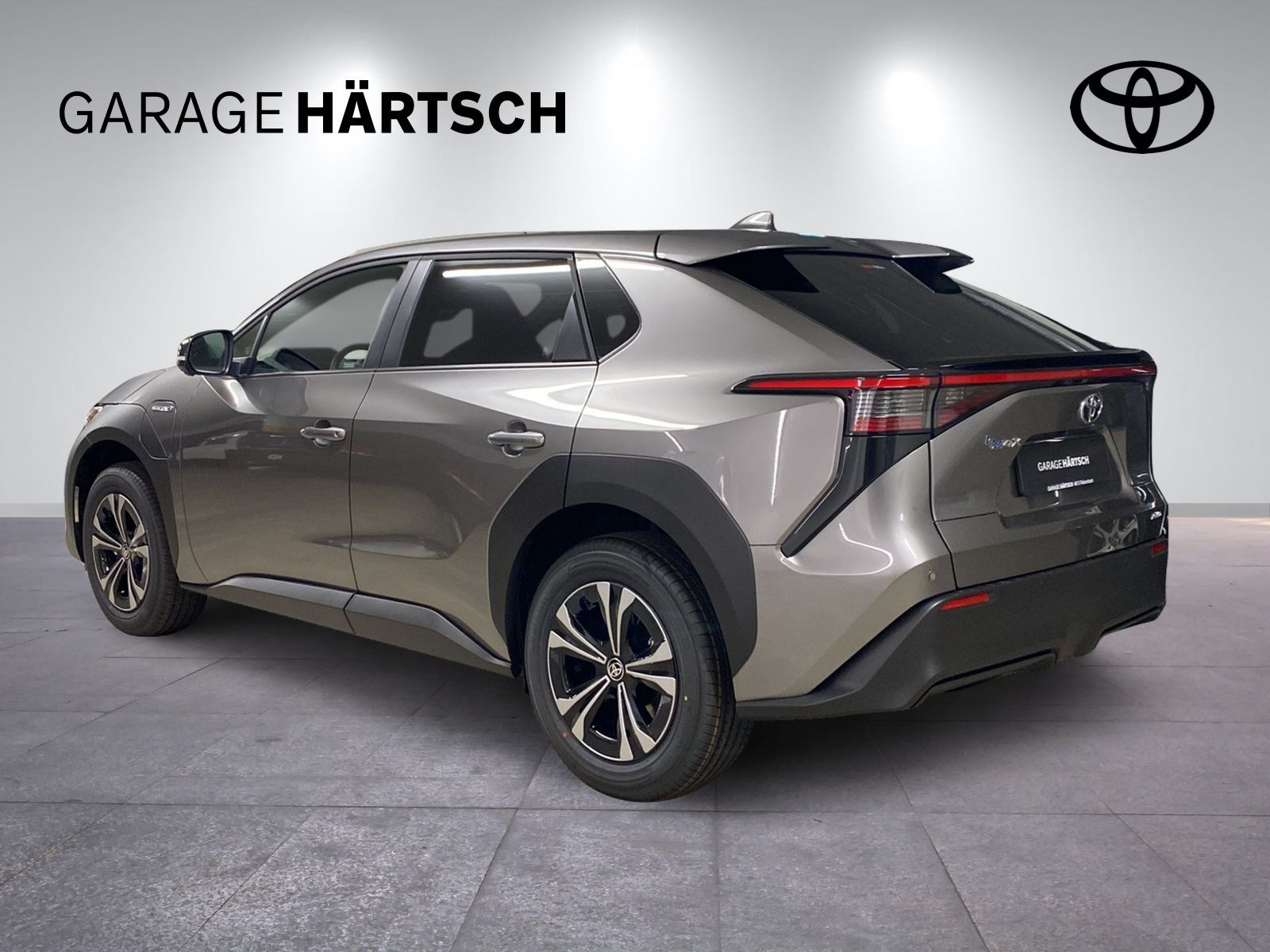 TOYOTA bZ4X Style AWD-showroom-element-3