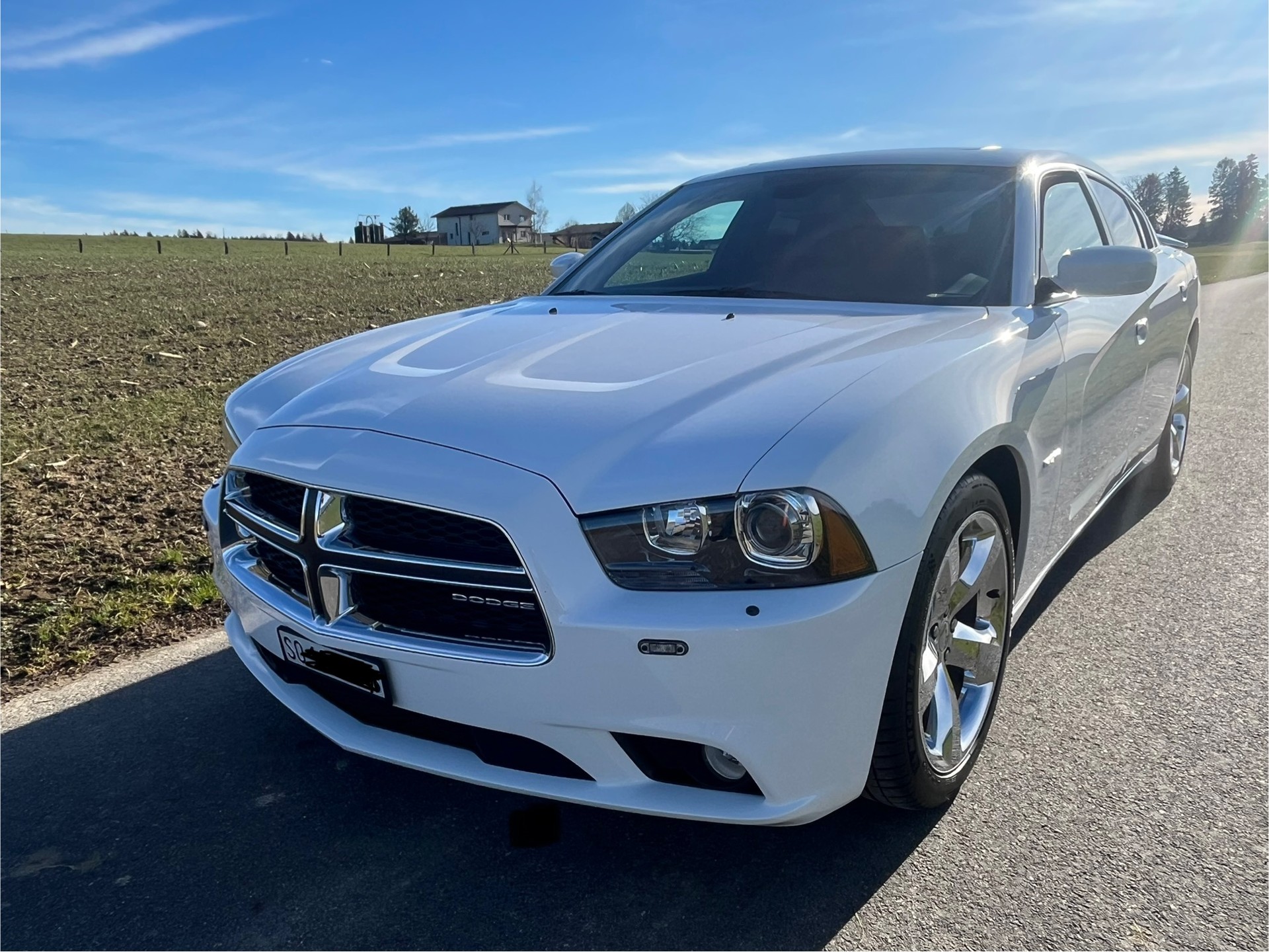 DODGE R/T 5.7 Hemi V8-image-1