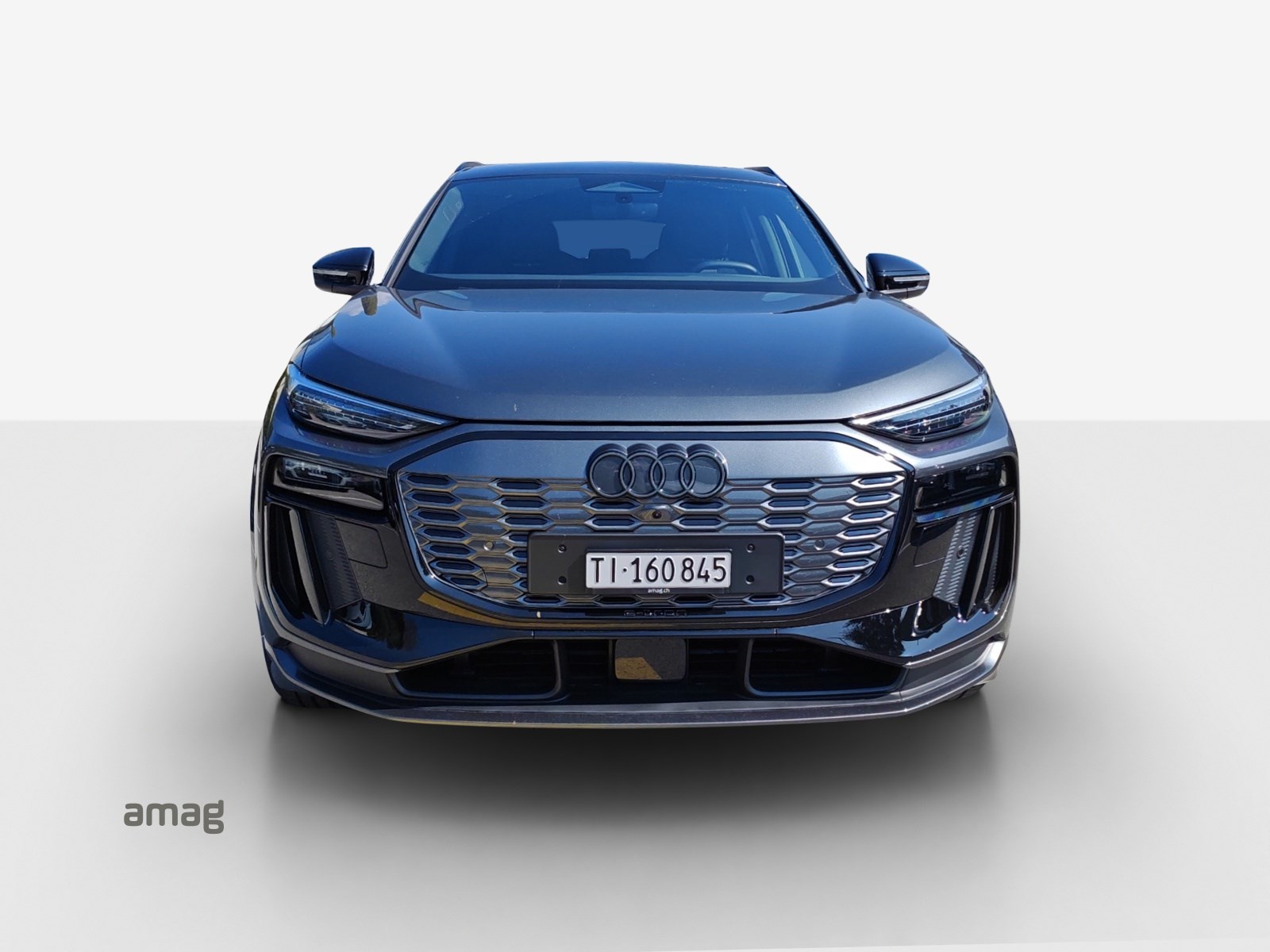 AUDI Q6 e-tron quattro-image-6