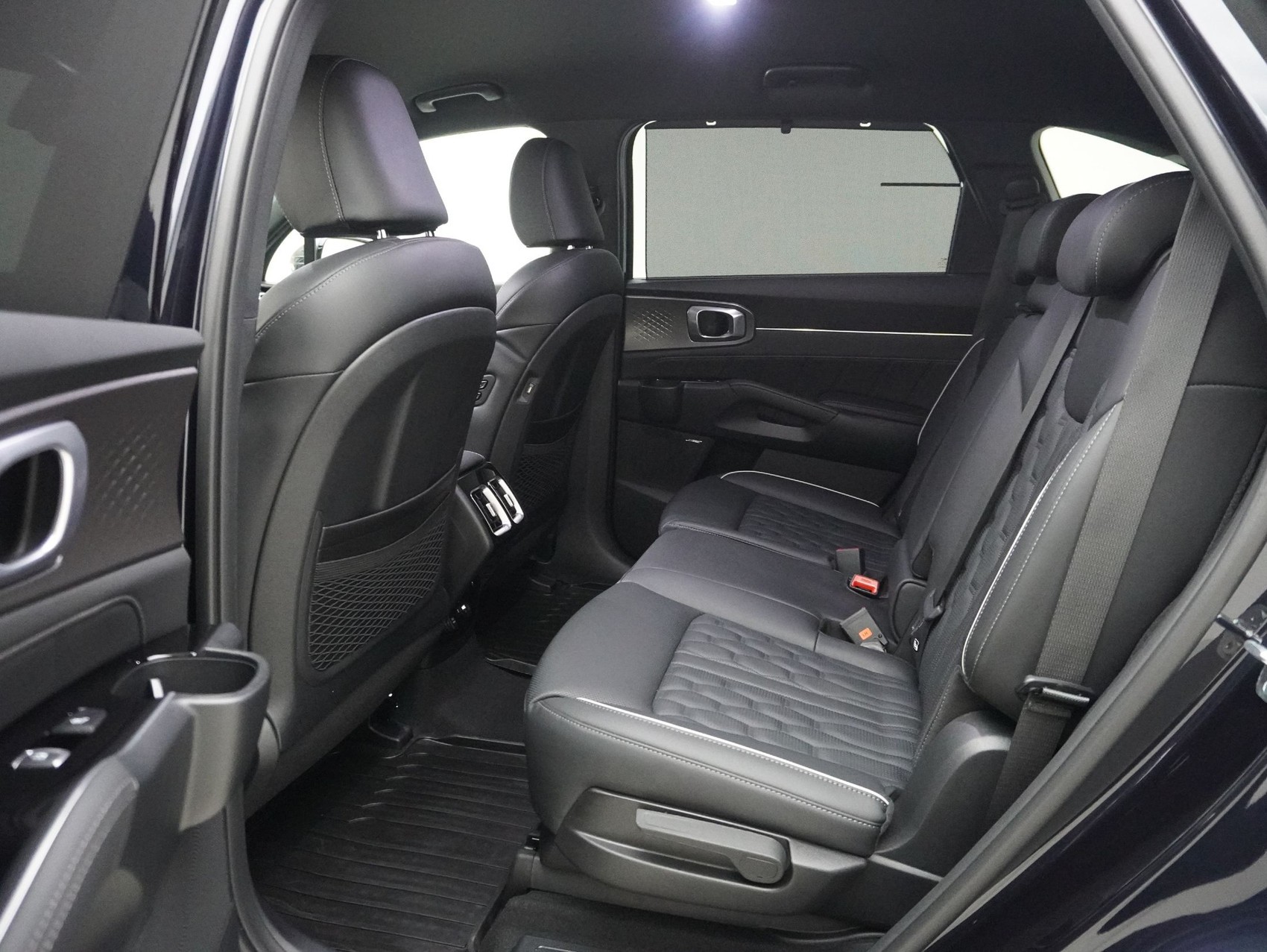 KIA SORENTO 1.6 T-GDi Hybrid Style 4WD-image-9