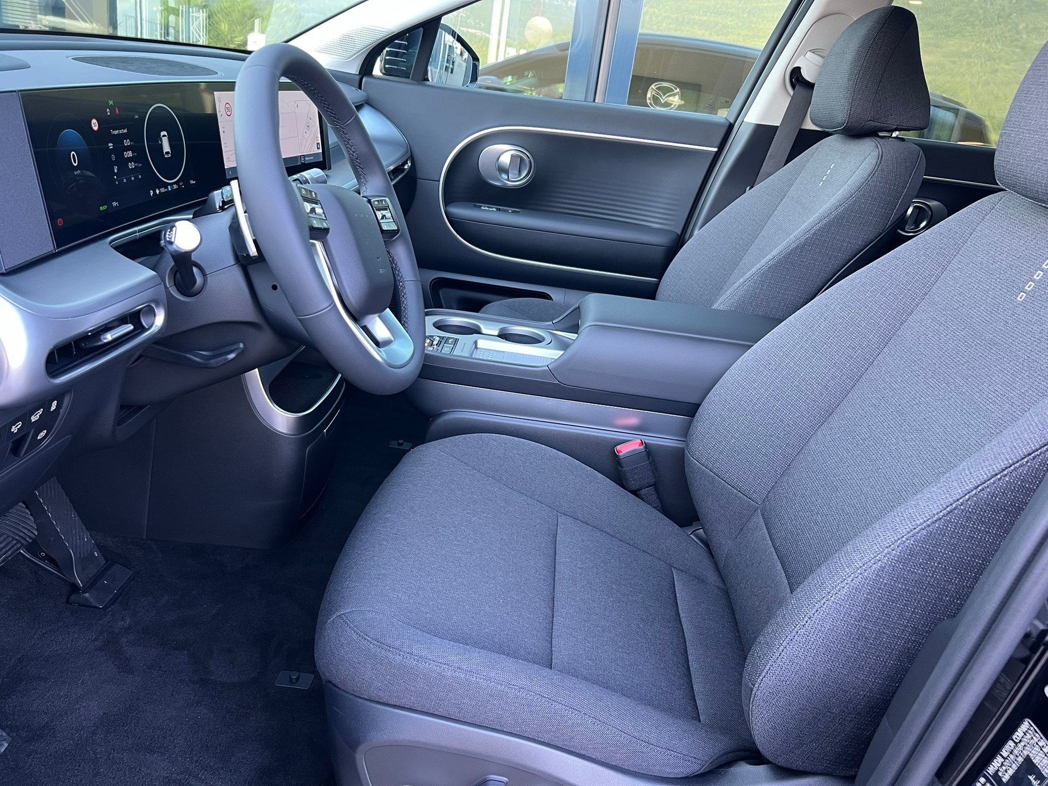 Image HYUNDAI IONIQ Ioniq 9 110kWh Amplia 4WD