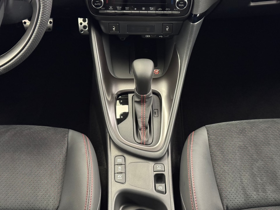 Yaris Hybrid 1.5 GR Sport