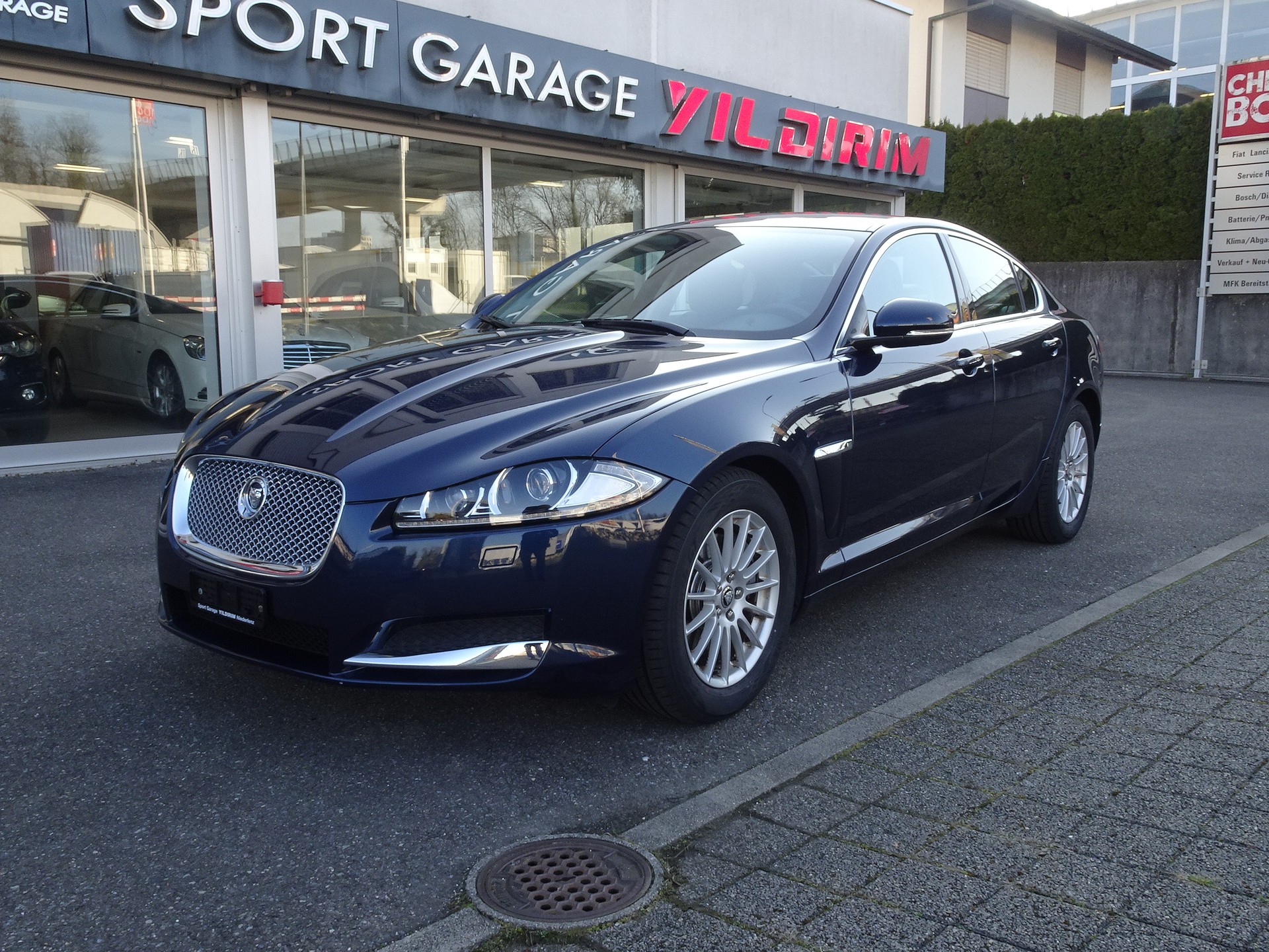 JAGUAR XF 2.2d