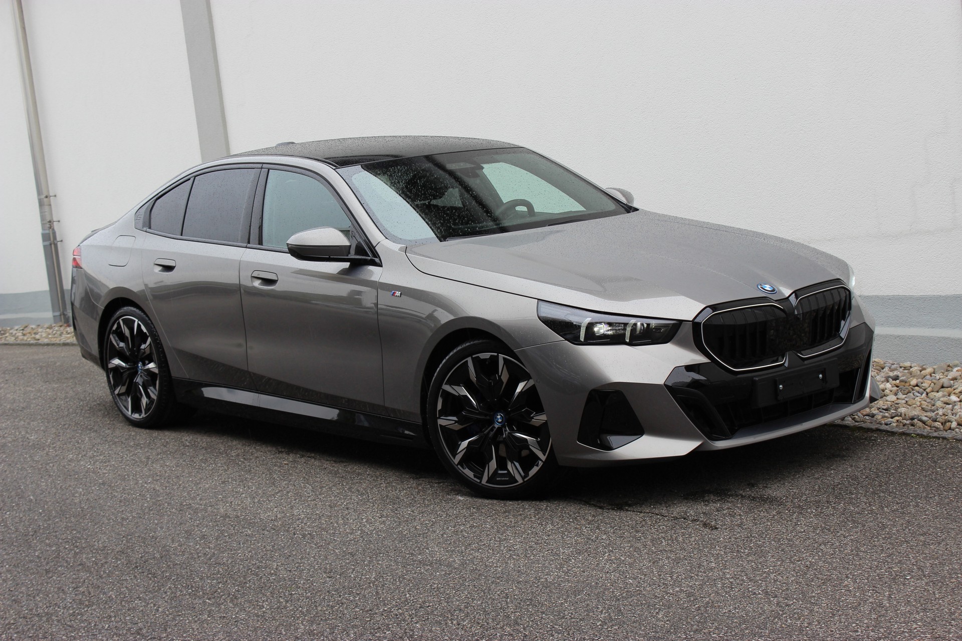 BMW 550e xDrive M Sport Pro *1.9%-LEASINGAKTION*