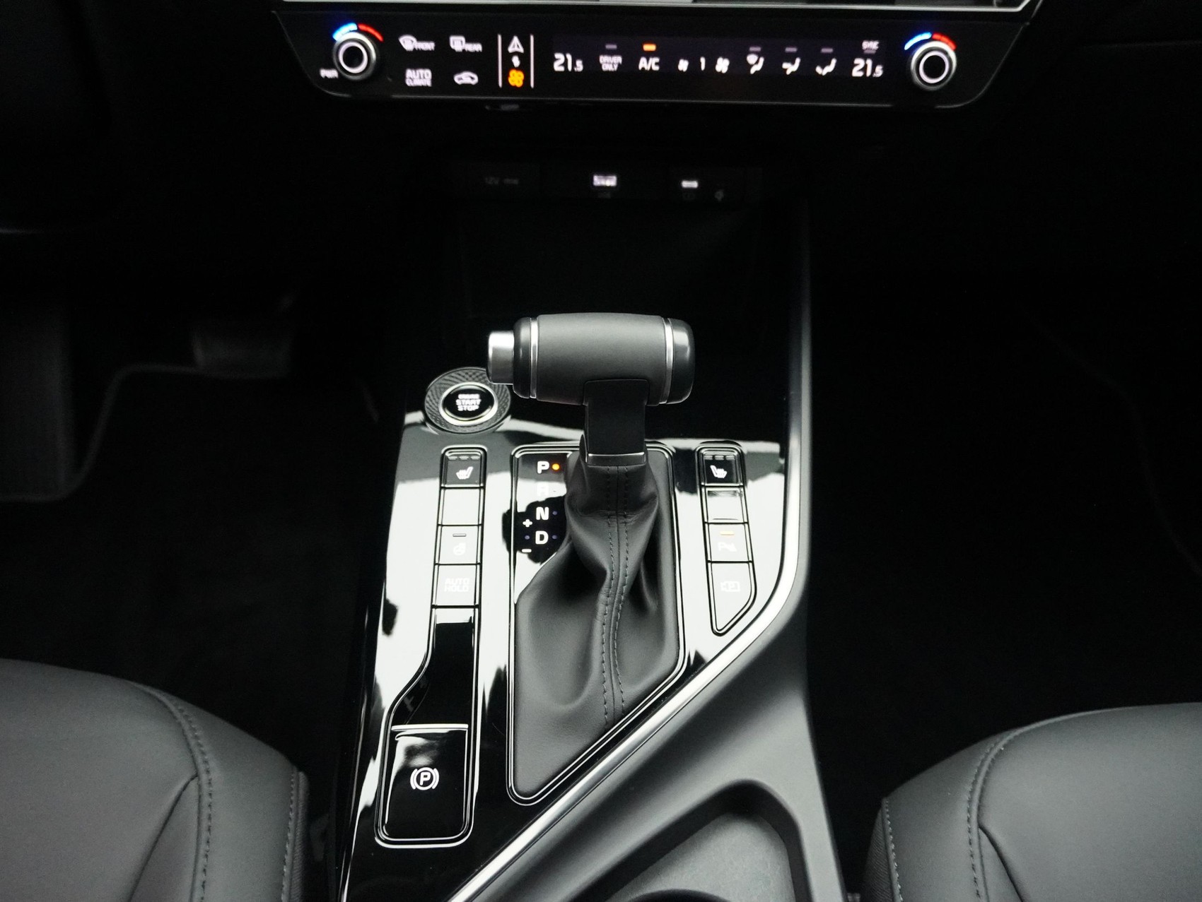 KIA NIRO 1.6 GDi Hybrid Power Edition-image-11
