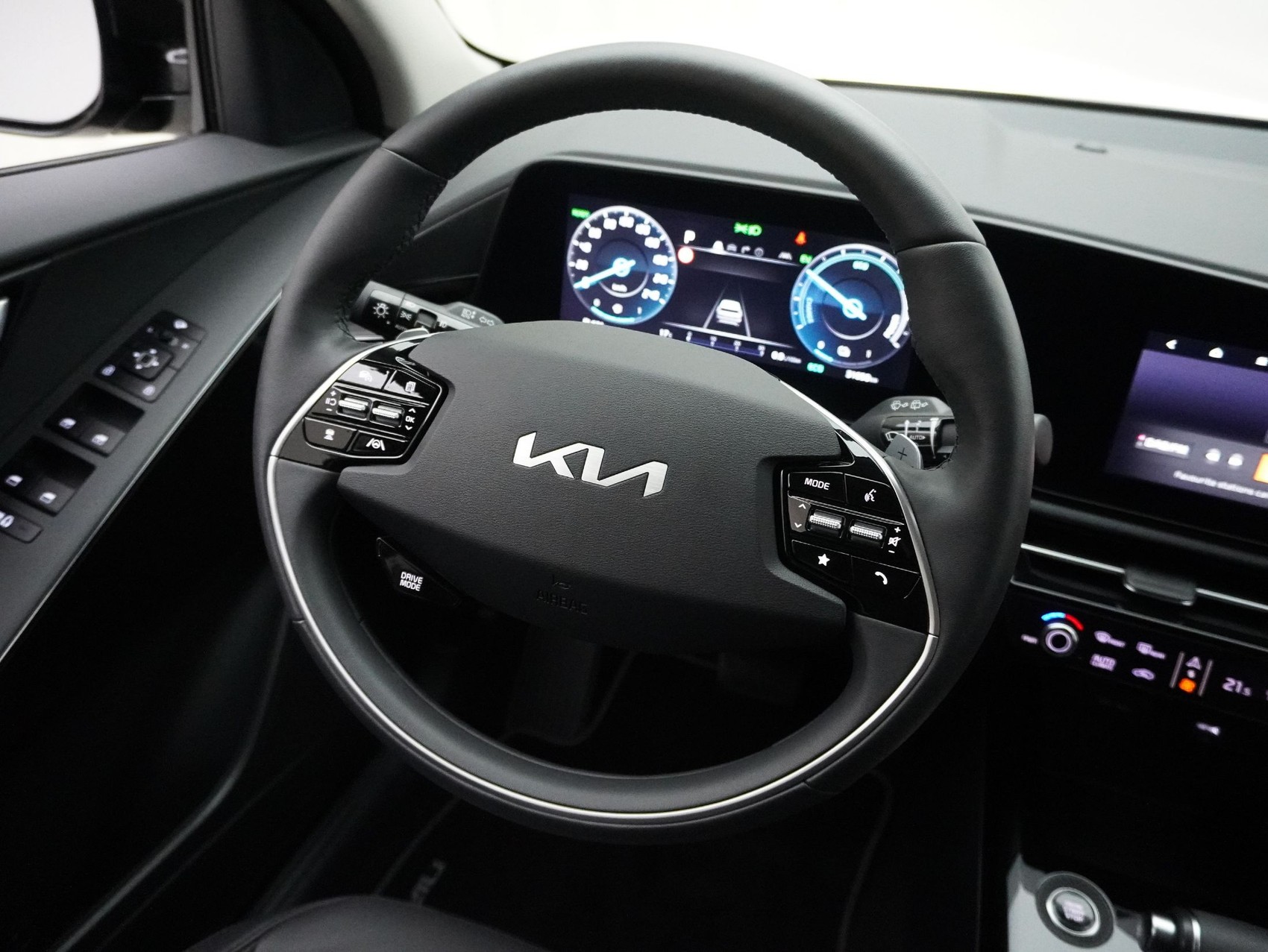 KIA NIRO 1.6 GDi Hybrid Power Edition-image-6